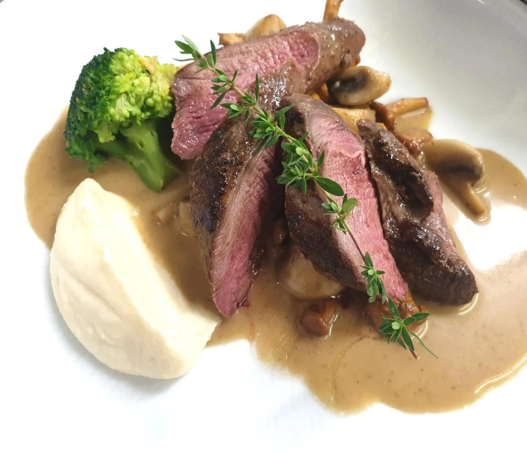 Restaurant/places to eat in Hotel-Gasthof Rose