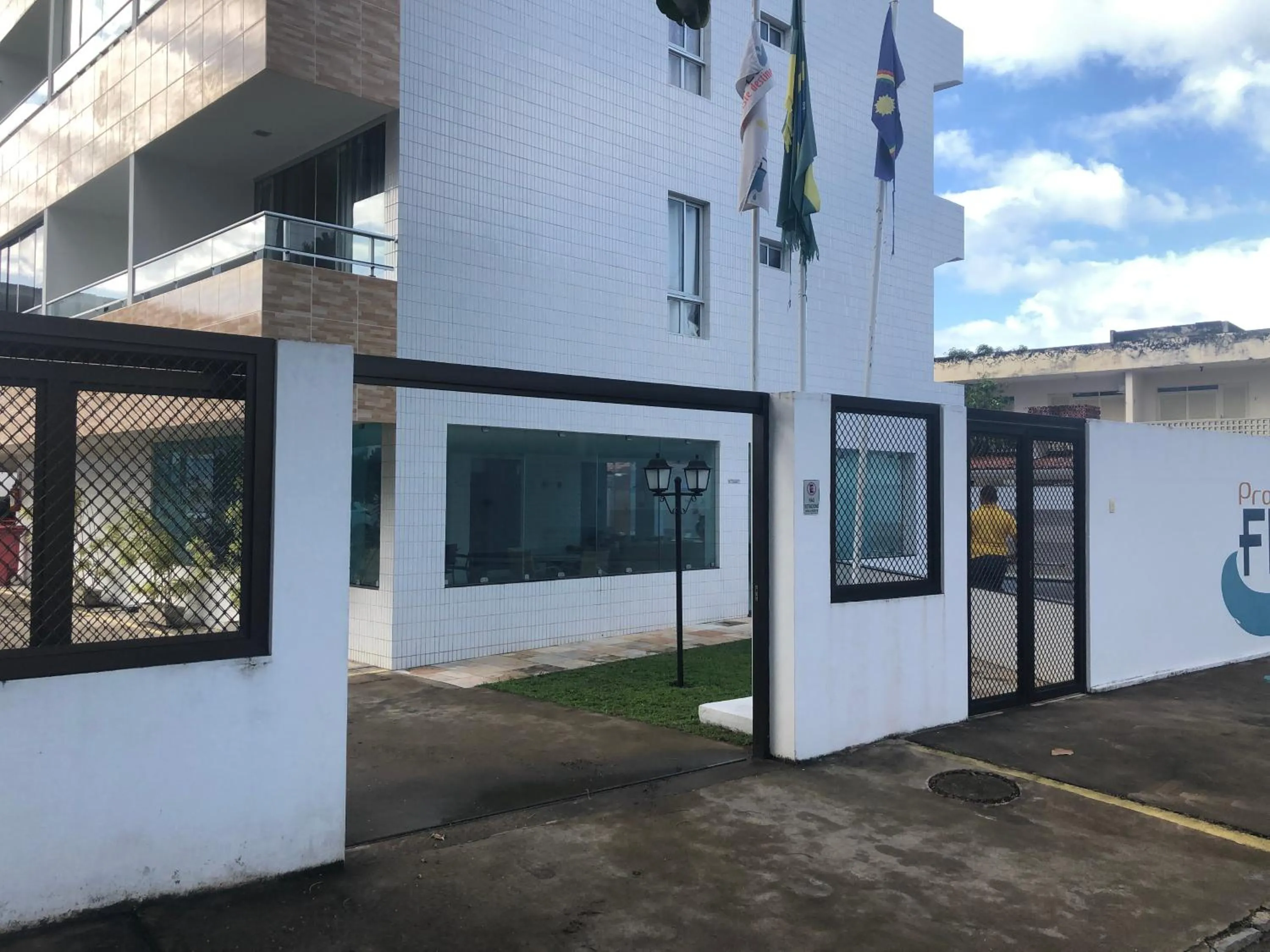 Facade/entrance in Praia Carneiros Flat Hotel