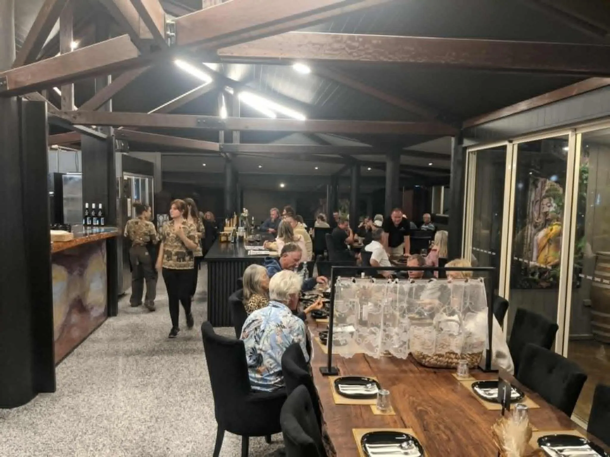 Restaurant/places to eat in 1770 Beachside Backpacker