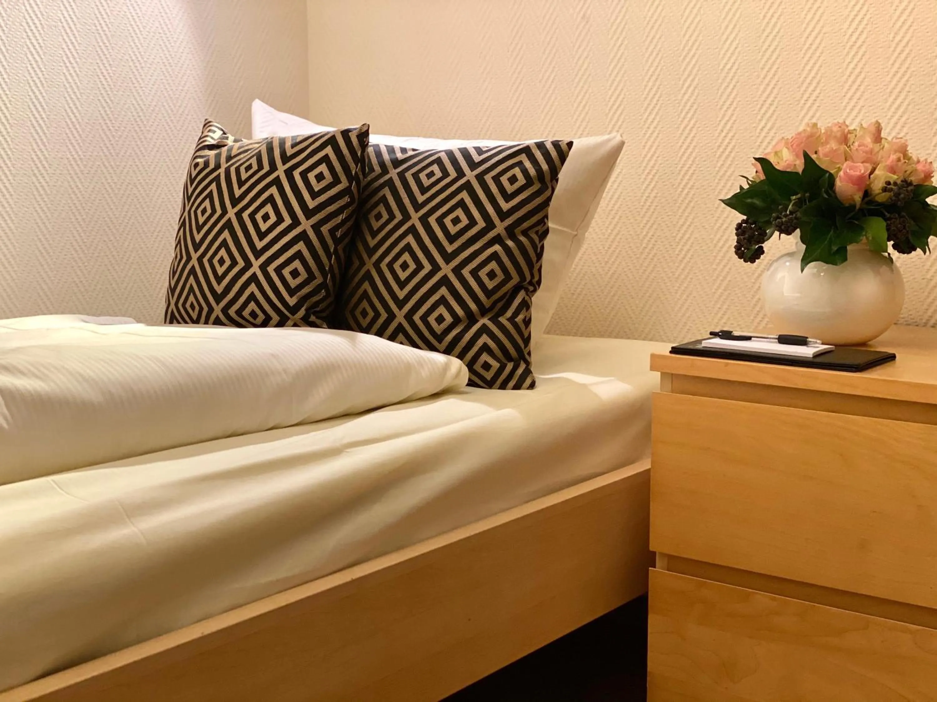 Bed in Hotel Arena Rooms - Berlin Mitte