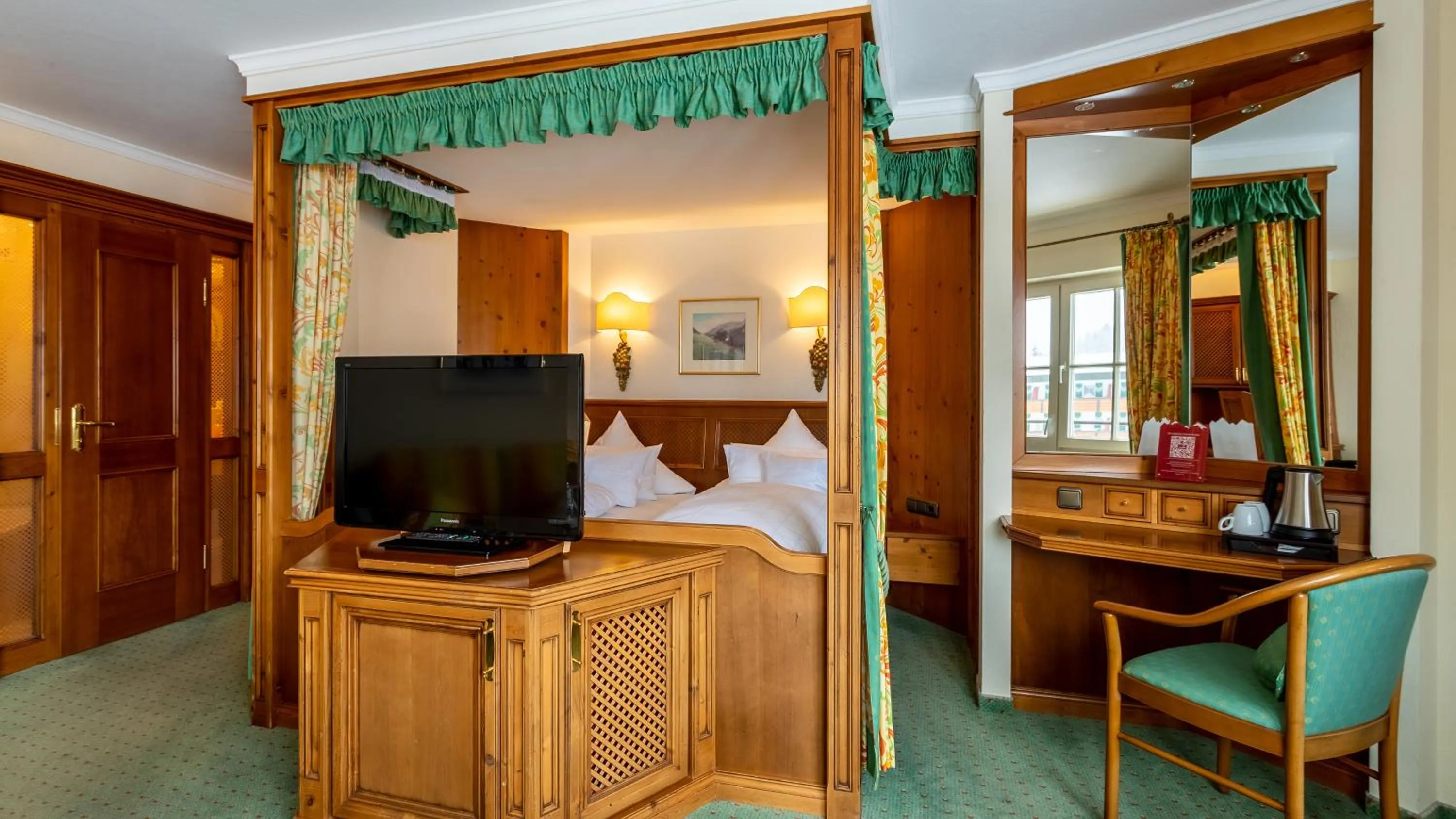 Photo of the whole room in Alpenhotel Oberstdorf - ein Rovell Hotel