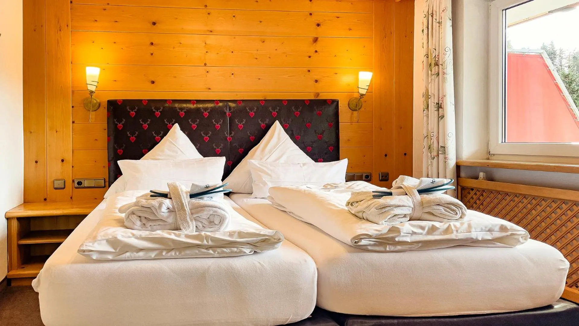 Bed in Alpenhotel Oberstdorf - ein Rovell Hotel