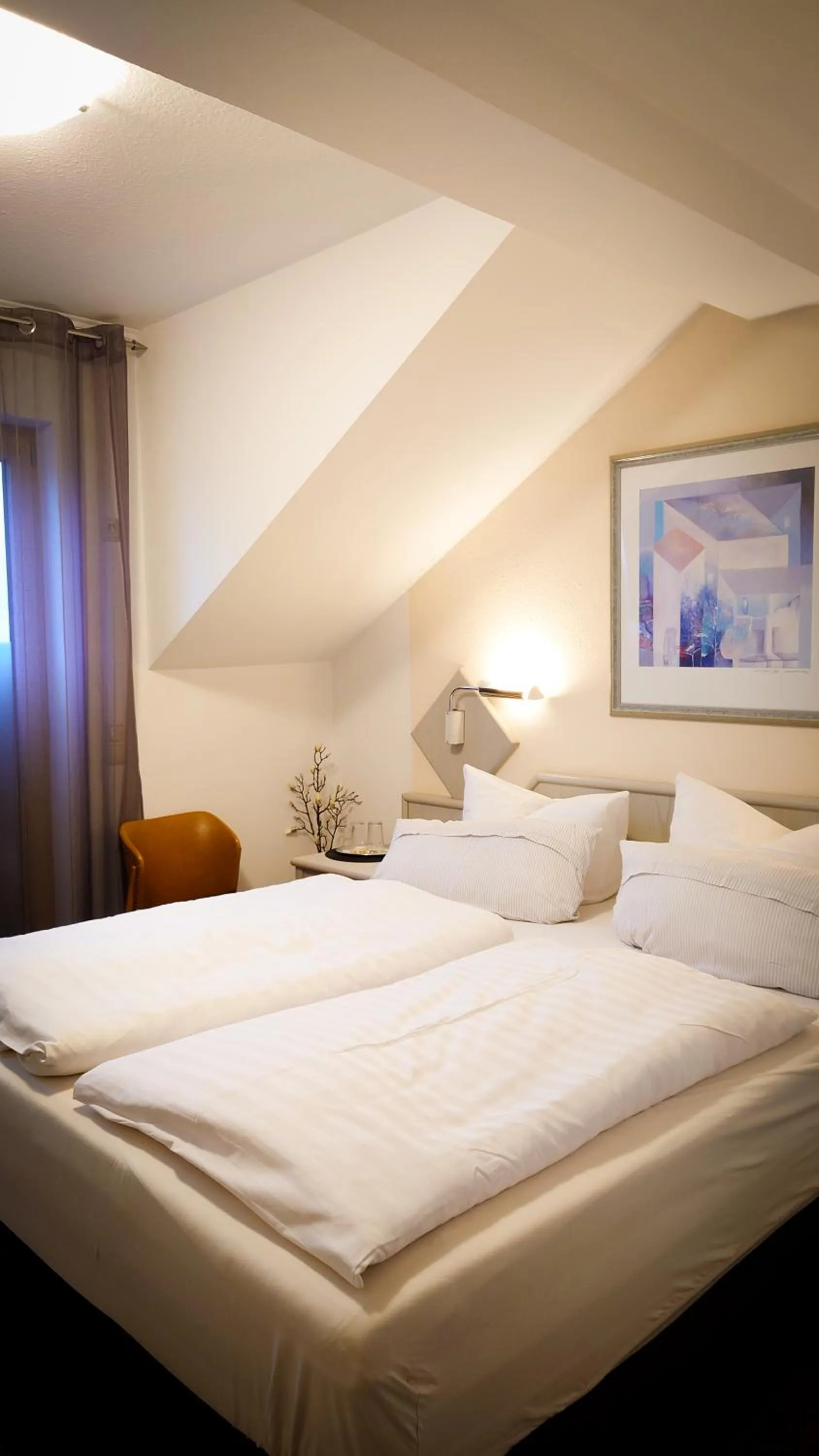 Bed in Hotel Garni Zur Traube