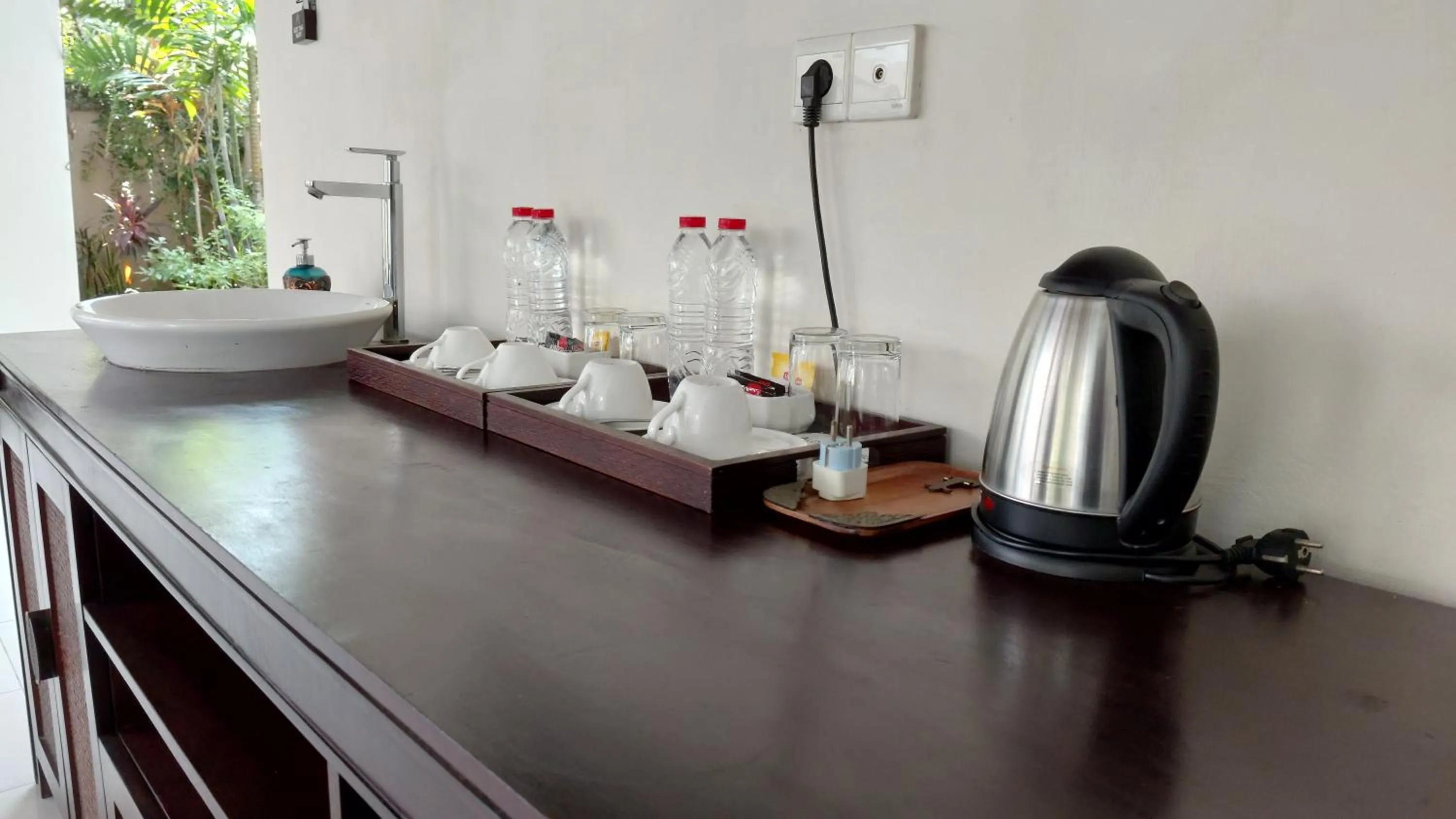 Coffee/tea facilities in Aldeoz Grand Kancana Villas Resort Bali