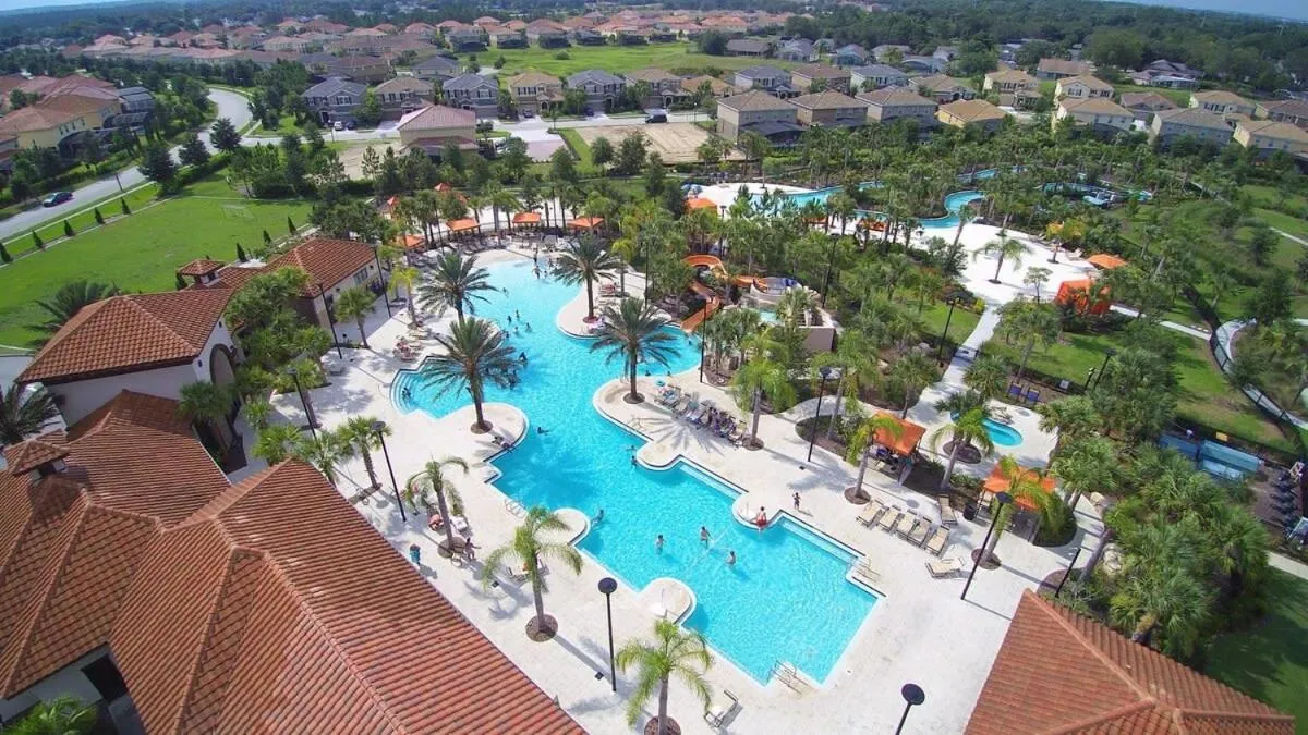 Gorgeous 5 Bd w/ Pool Close to Disney 6071