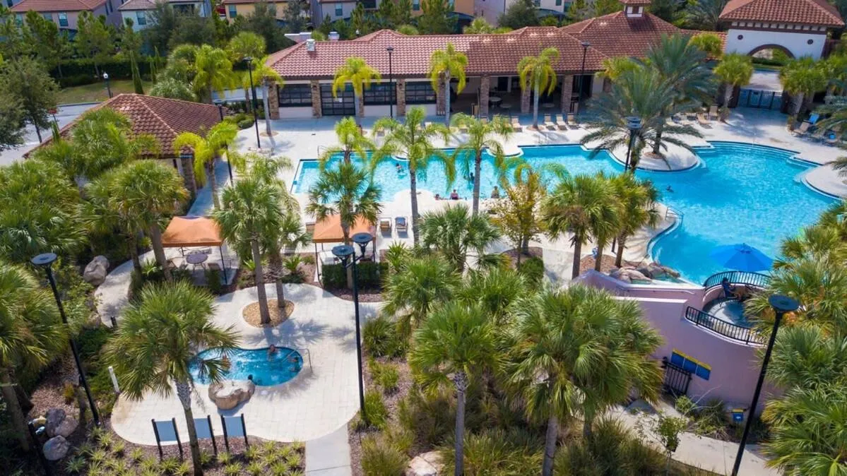 Gorgeous 5 Bd w/ Pool Close to Disney 6071