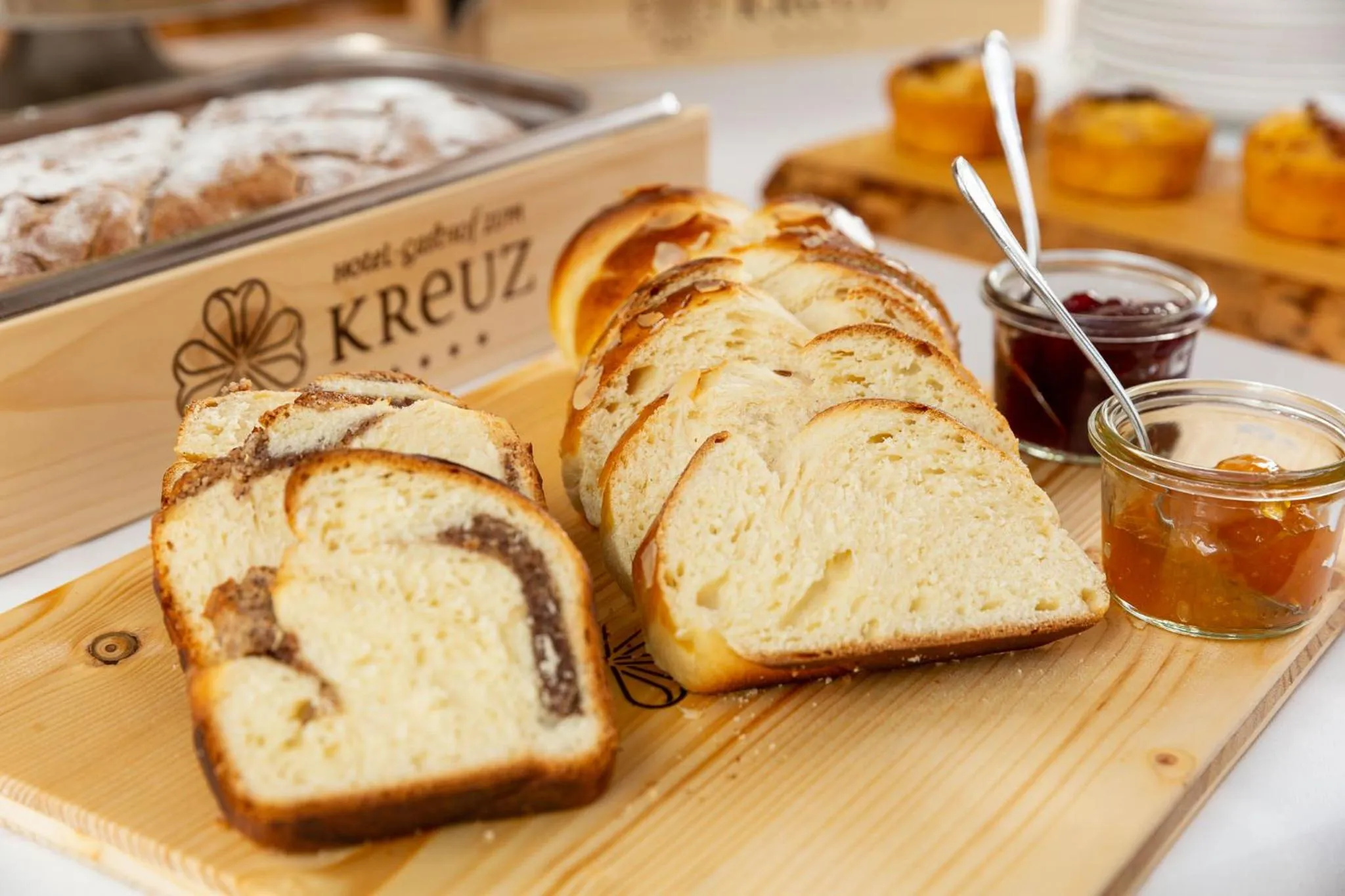 Restaurant/places to eat in Ringhotel sKreuz