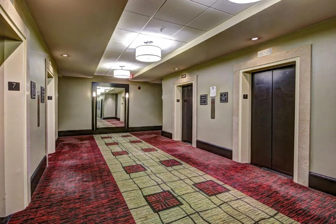 elevator in Harbor apartments Free indoor Parking