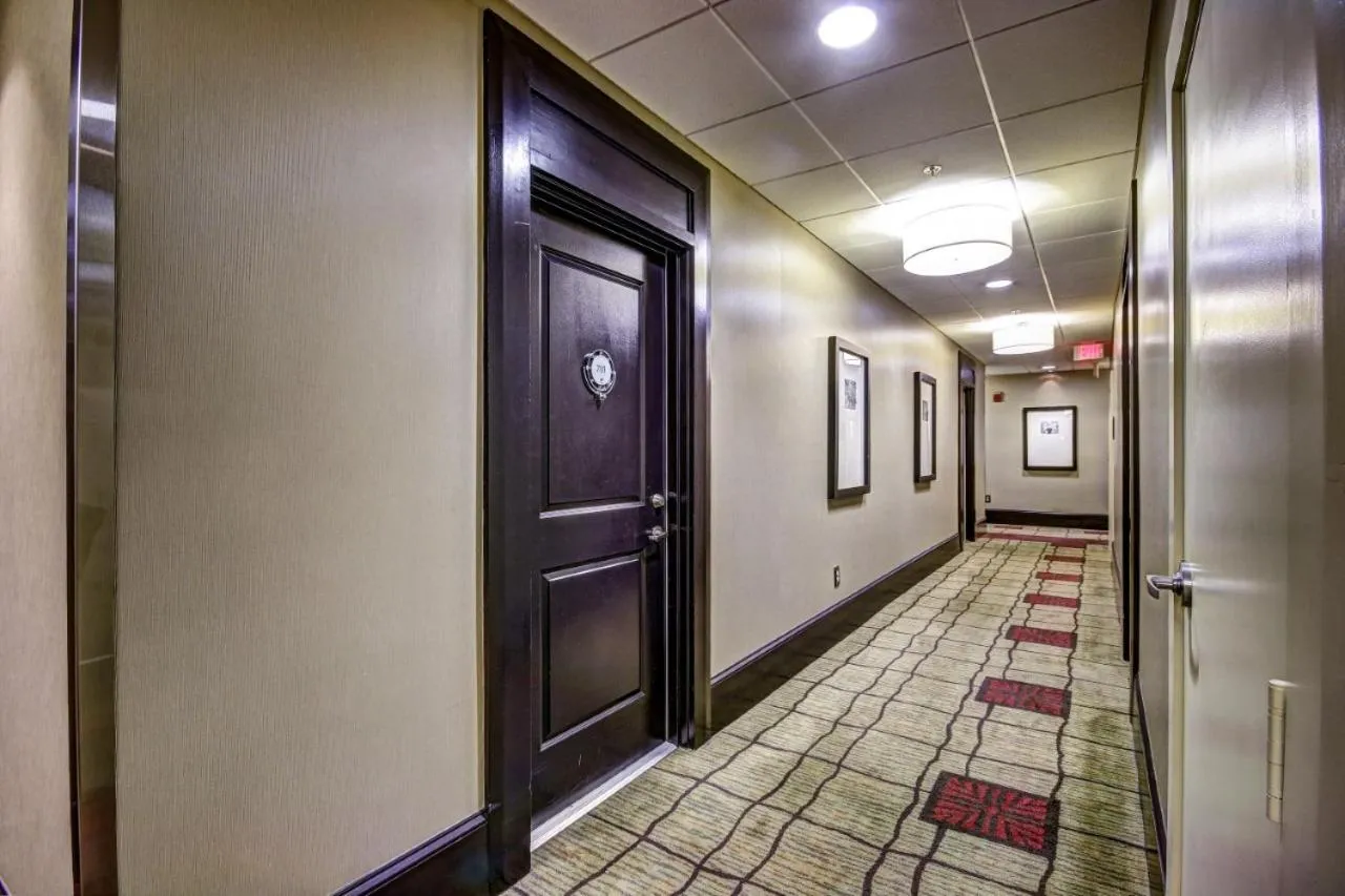 Property building in Harbor apartments Free indoor Parking