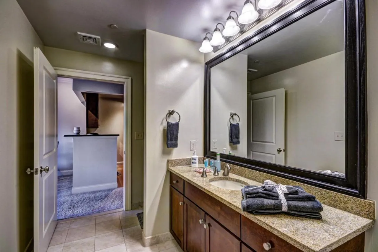 Bathroom in Harbor apartments Free indoor Parking