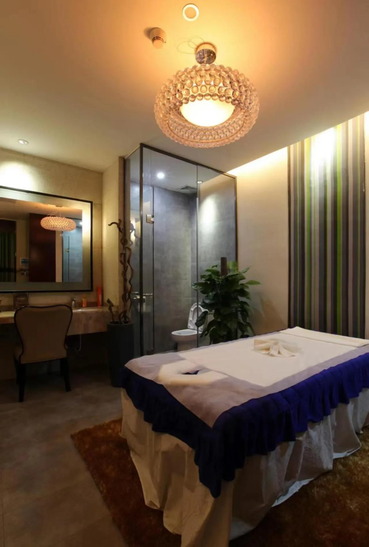 Spa and wellness centre/facilities in Days Hotel & Suites China Town