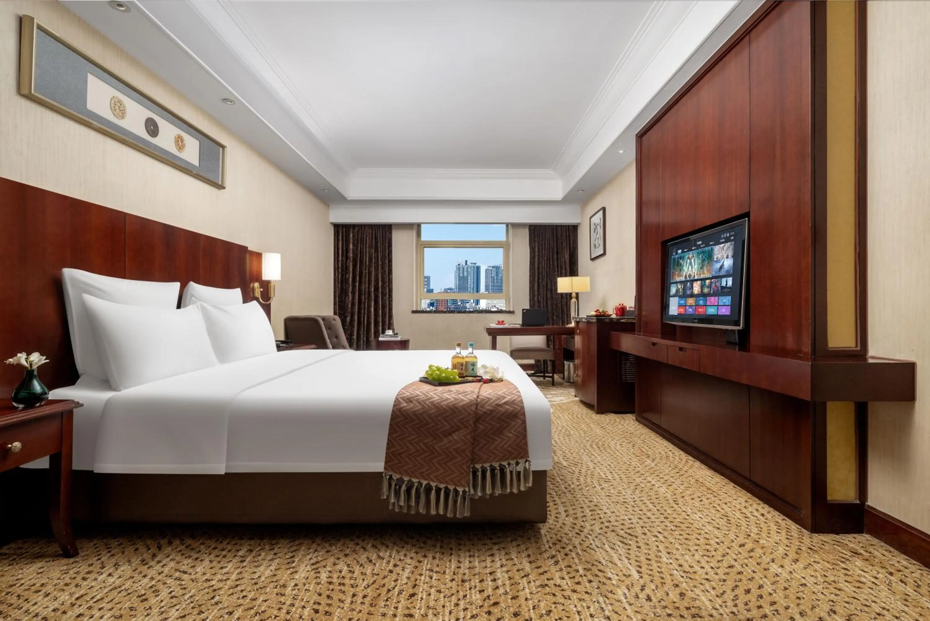 Bedroom, Bed in Days Hotel & Suites China Town