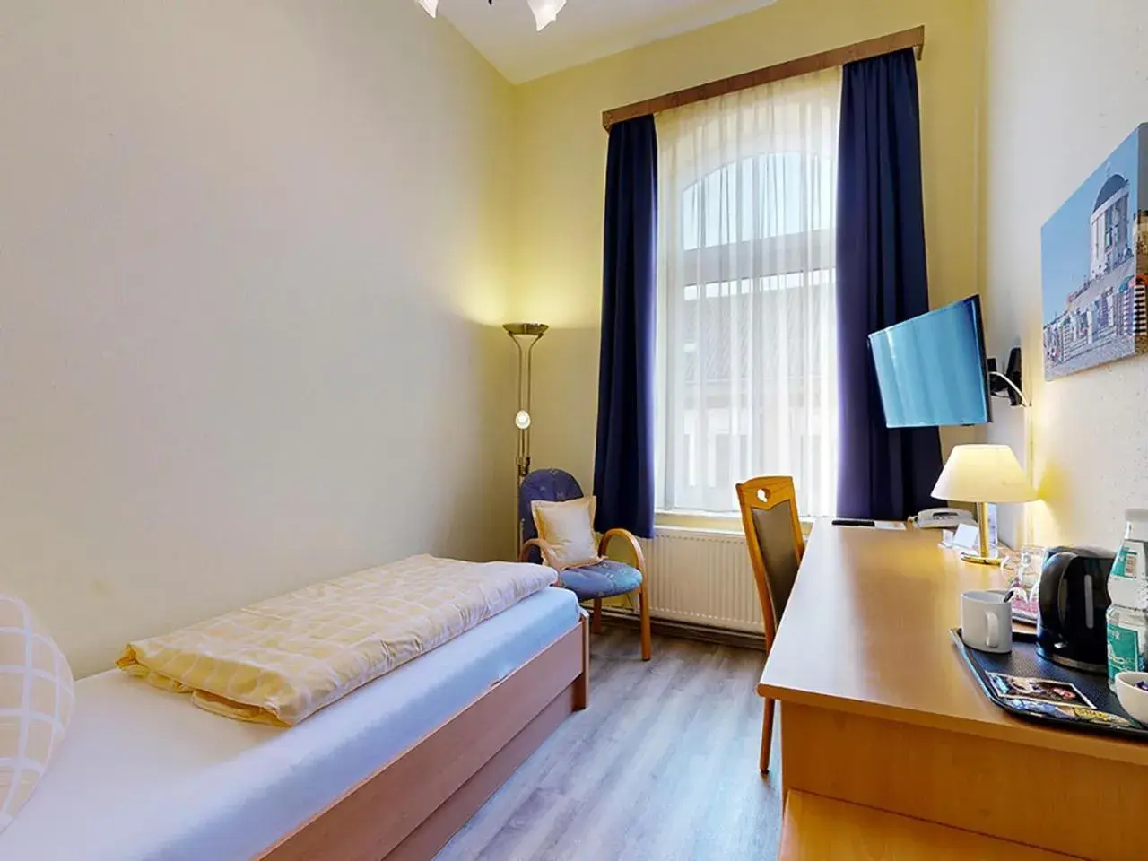 Single Room in Hotel Graf Waldersee Single Room in Hotel Graf Waldersee