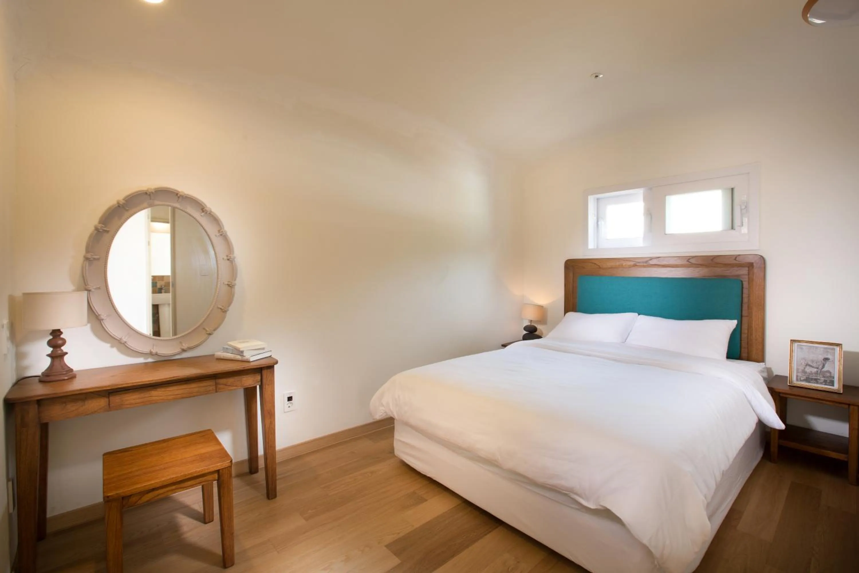 Bed in Club ES Jeju Resort