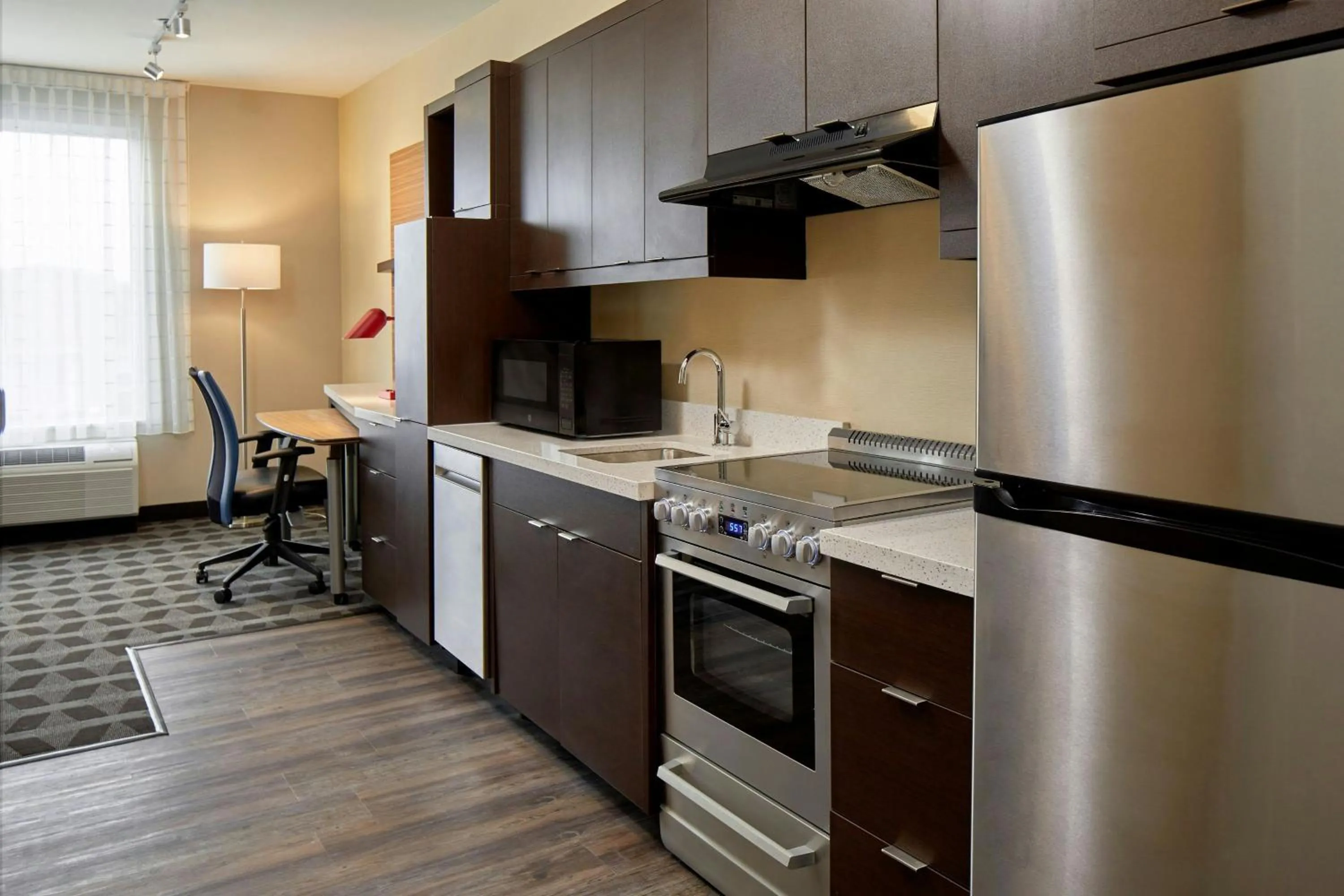 Kitchen or kitchenette in TownePlace Suites by Marriott Columbus North - OSU