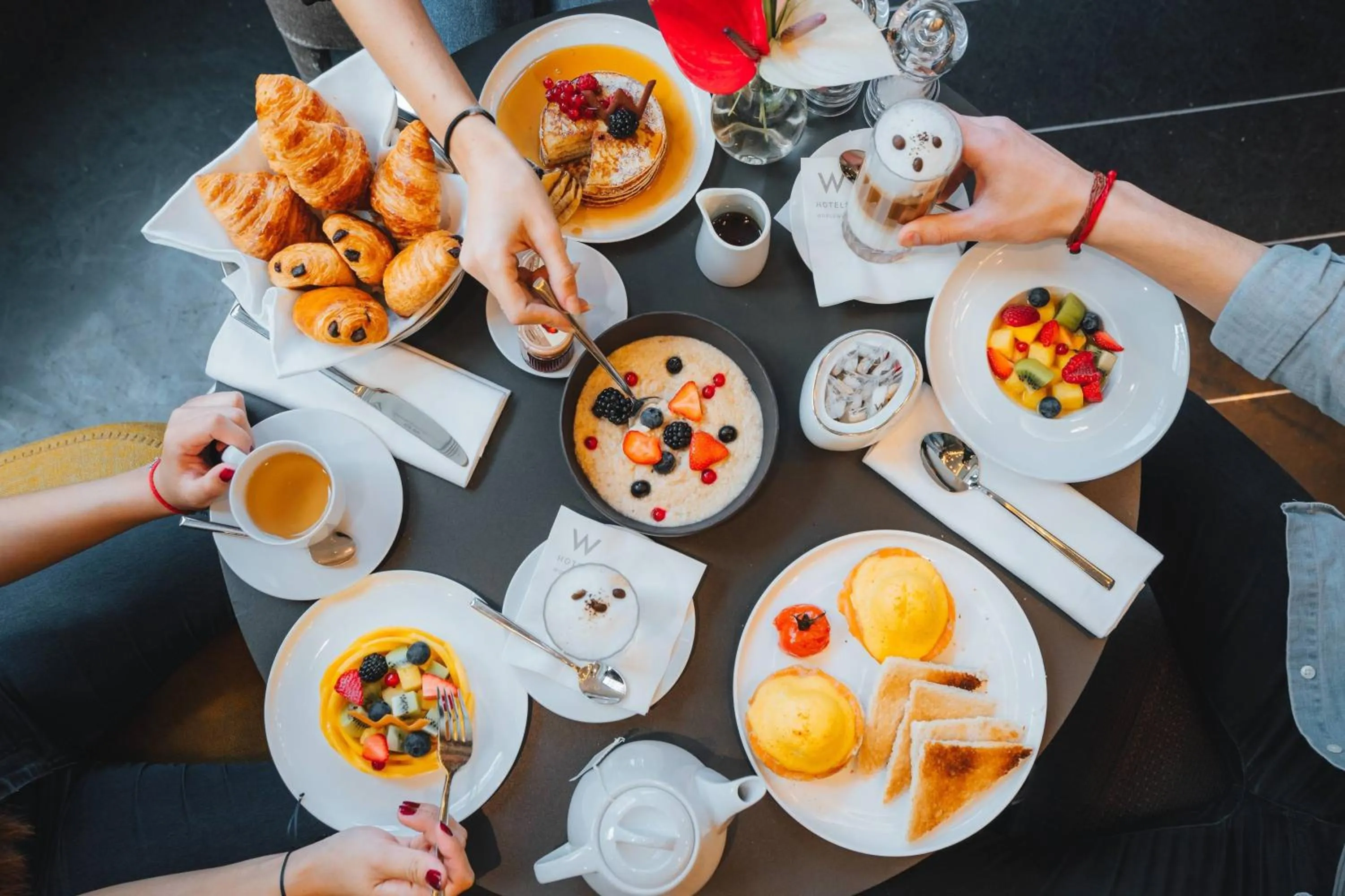 Breakfast in W Chengdu