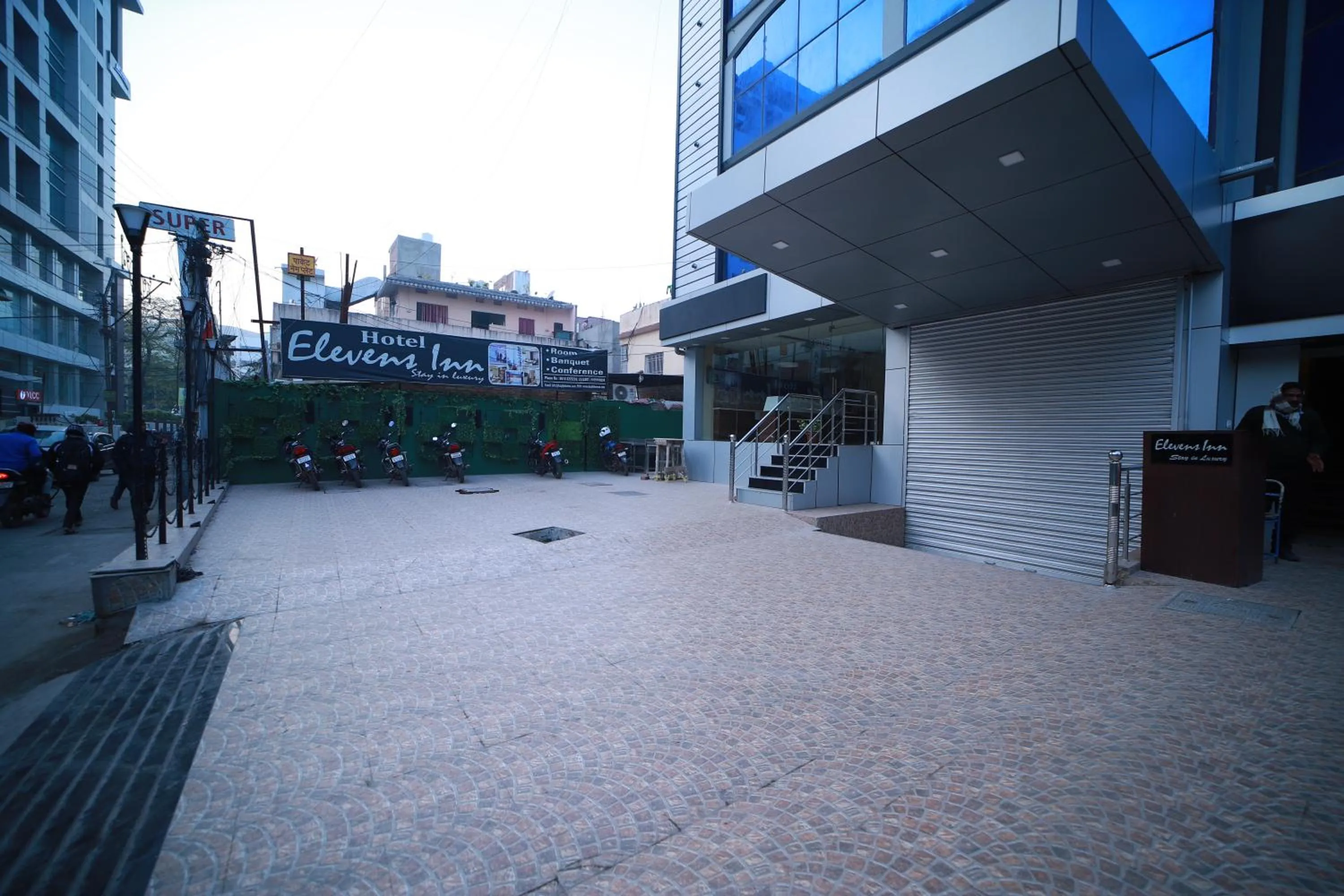 Parking in Hotel Capital House