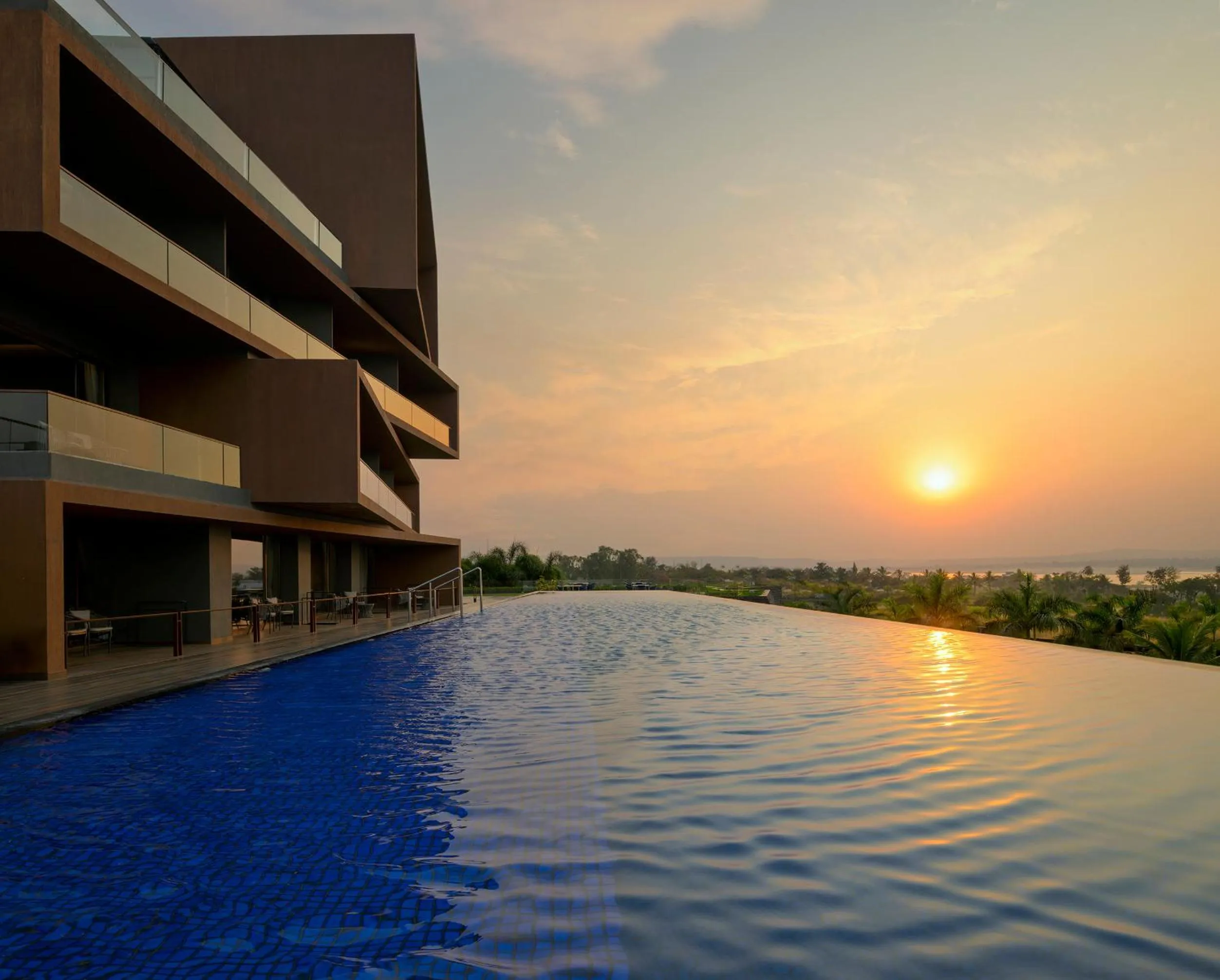Swimming pool in Aria Resort & Spa