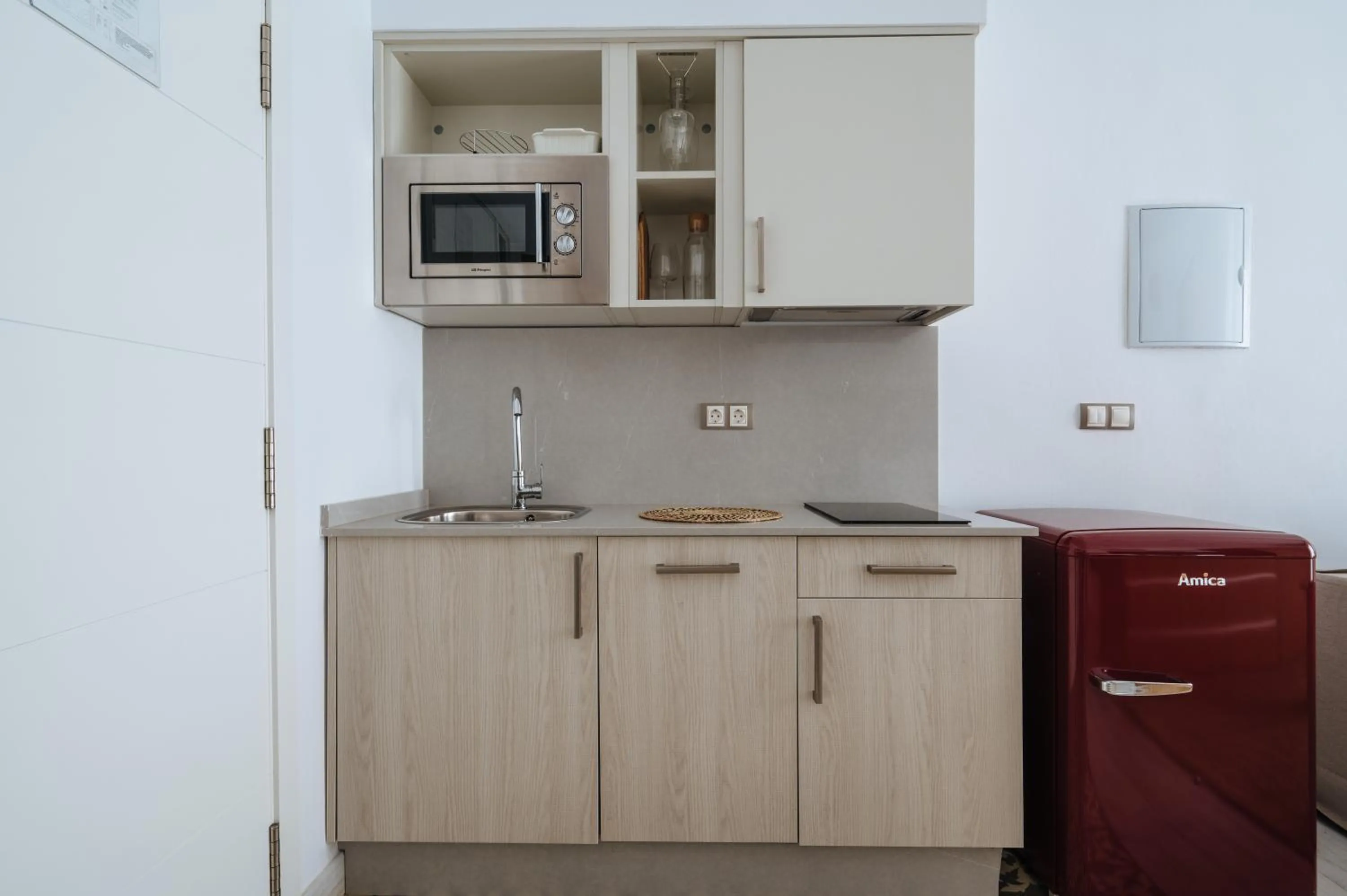 Kitchen or kitchenette in Apartamentos "El Escondite de Triana"