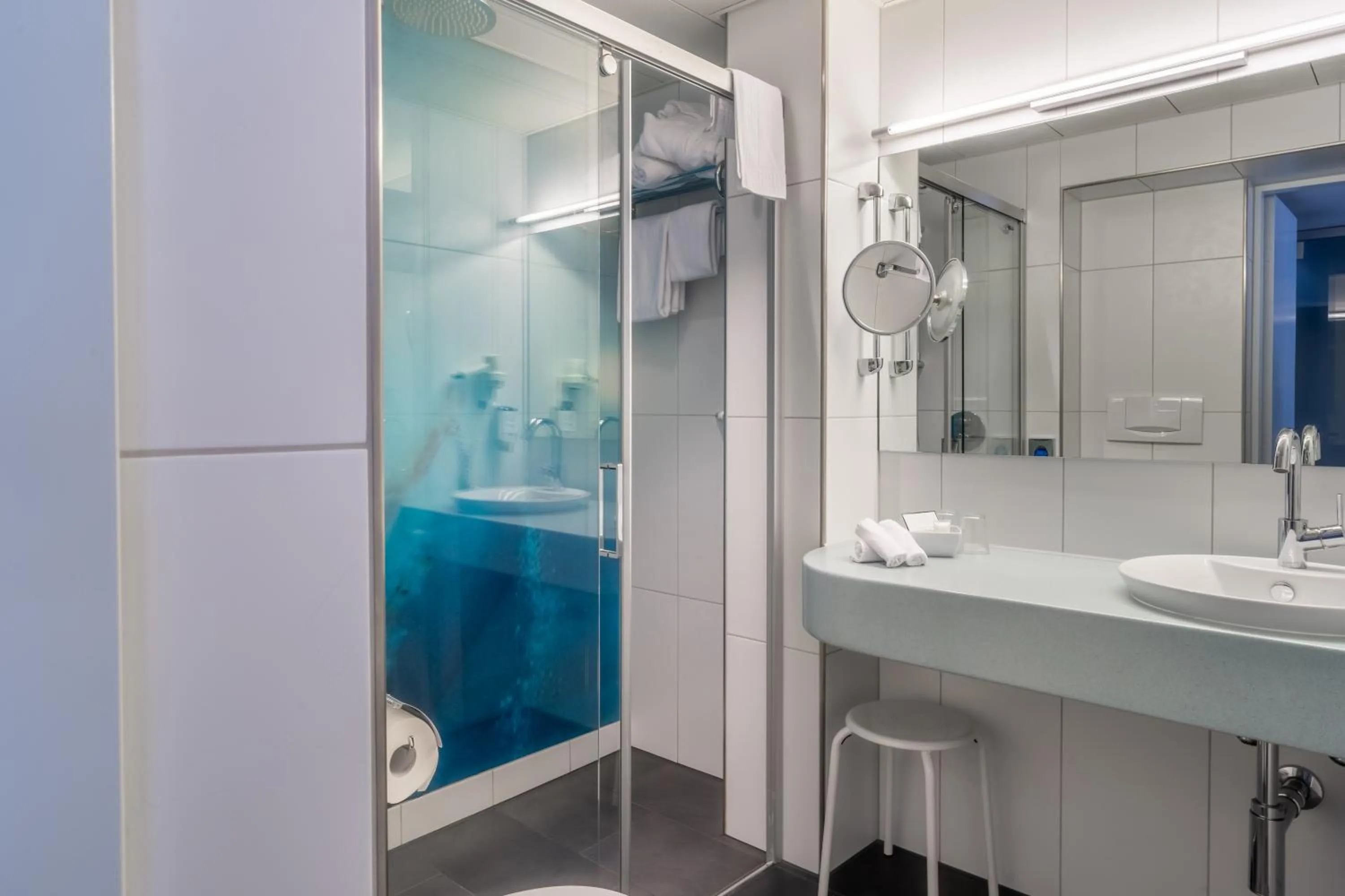 Bathroom in BOUTIQUE Hotel by Continental Park