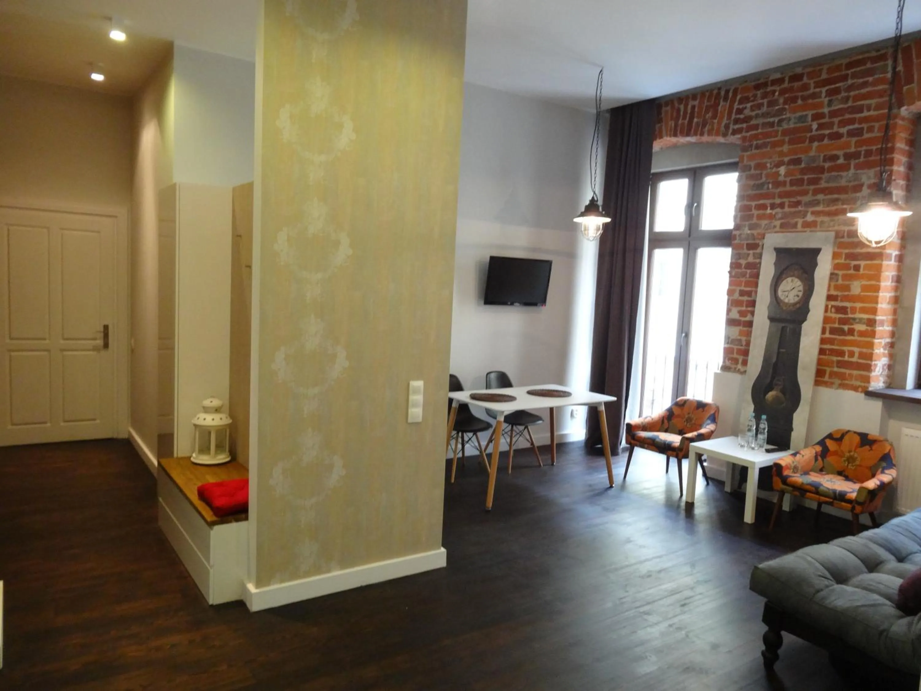 TV and multimedia in Good Time Aparthotel