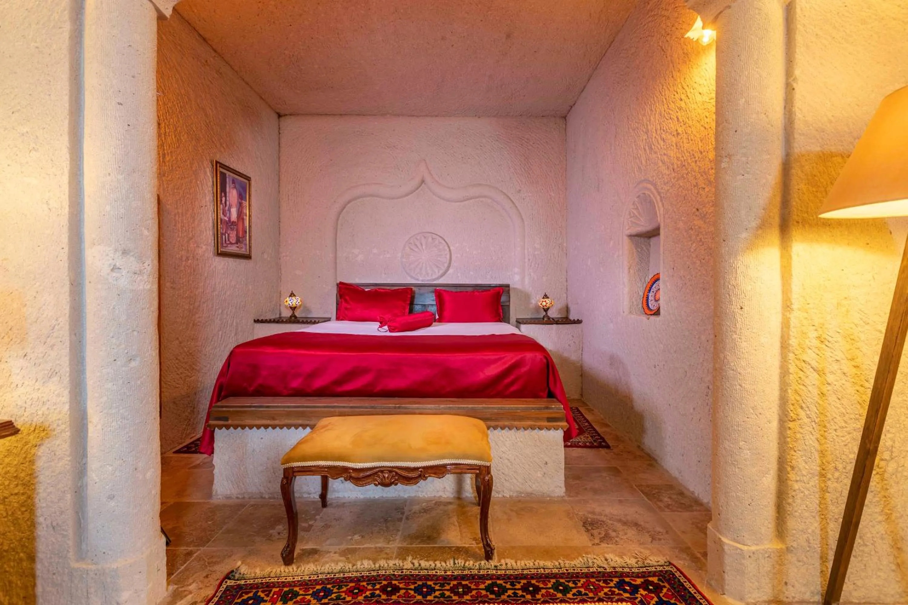 Bed in Helen Cave Suites