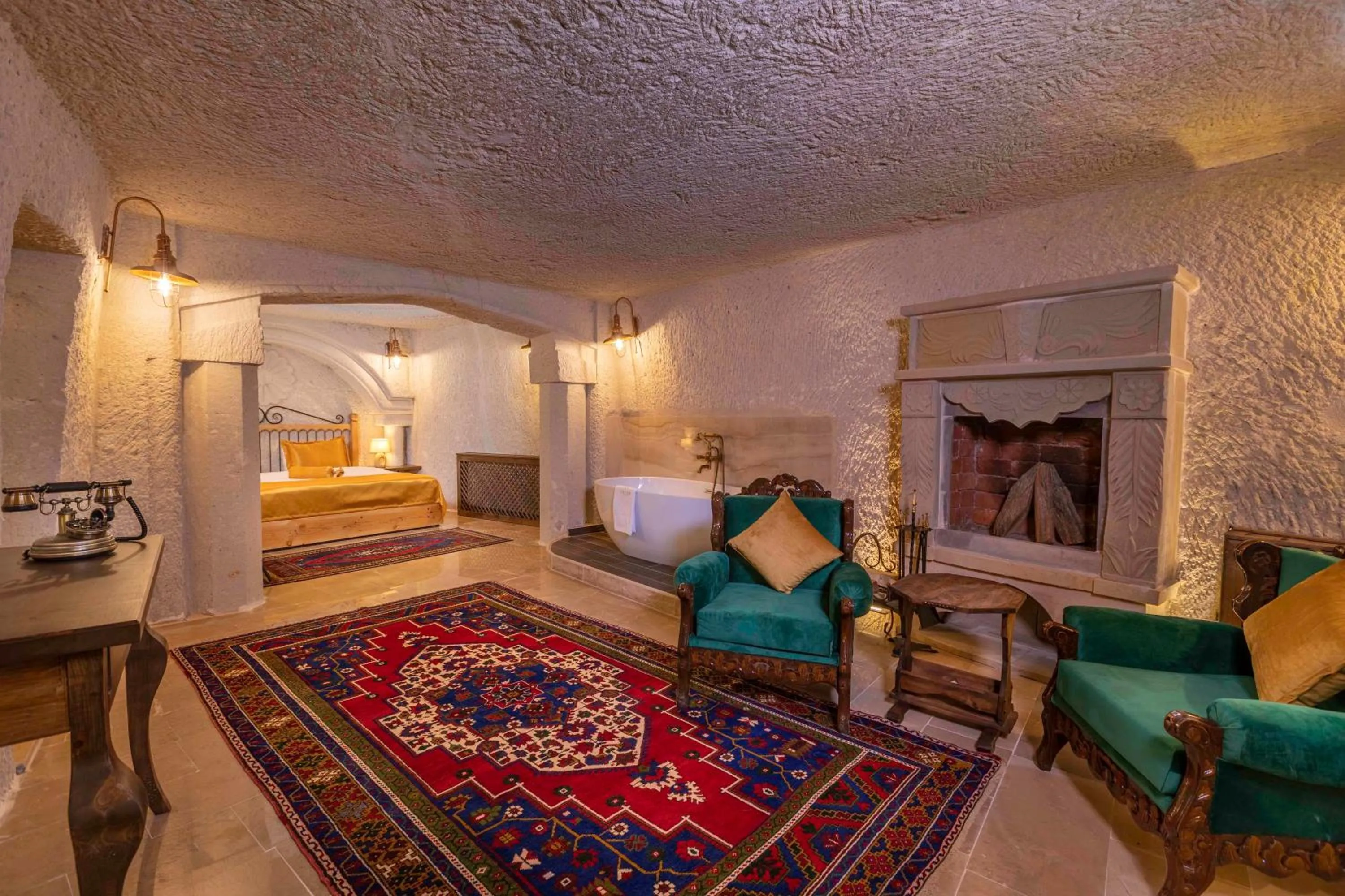 Photo of the whole room in Helen Cave Suites