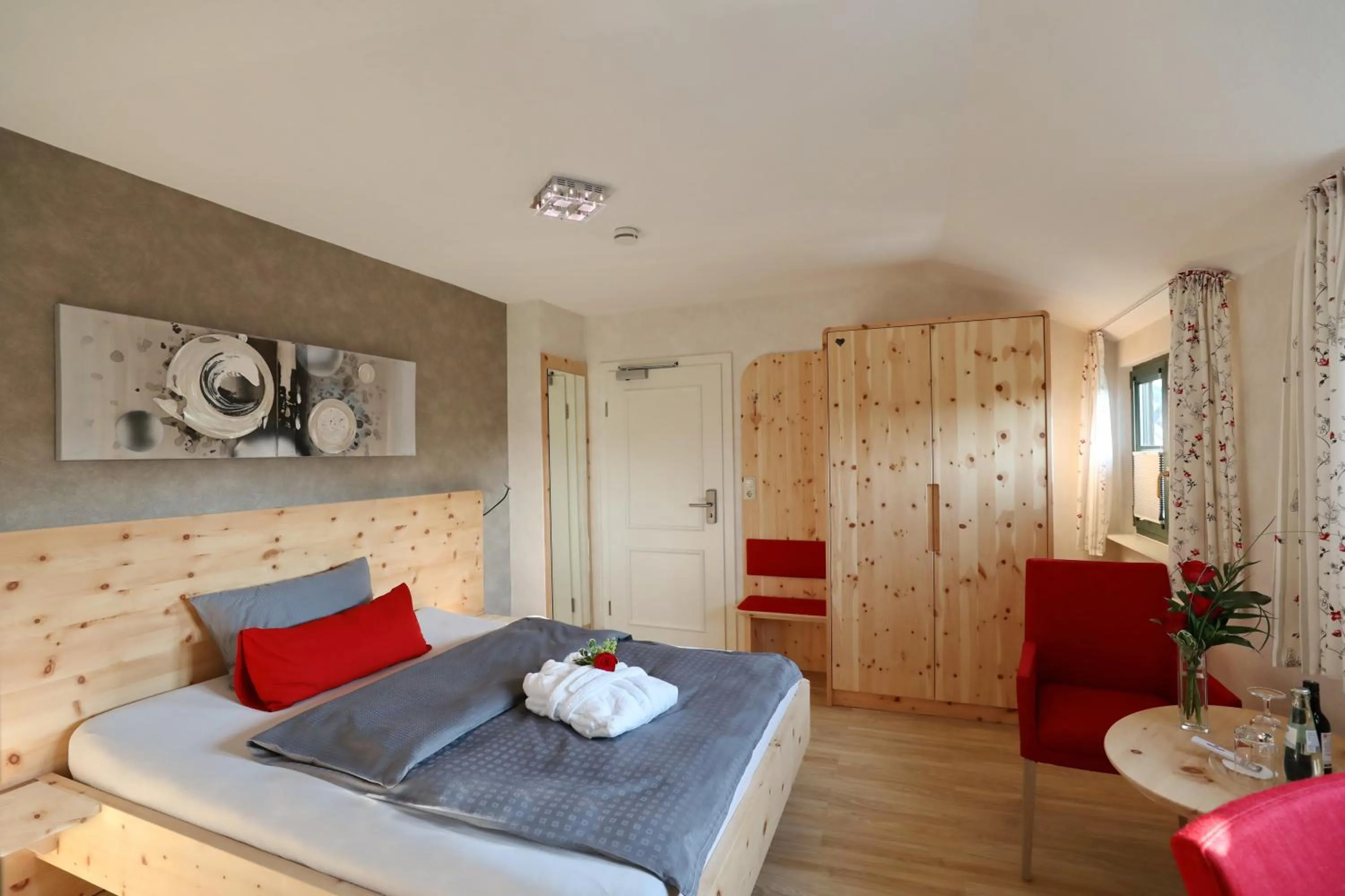 Photo of the whole room, Bed in Landhotel Villa Moritz garni