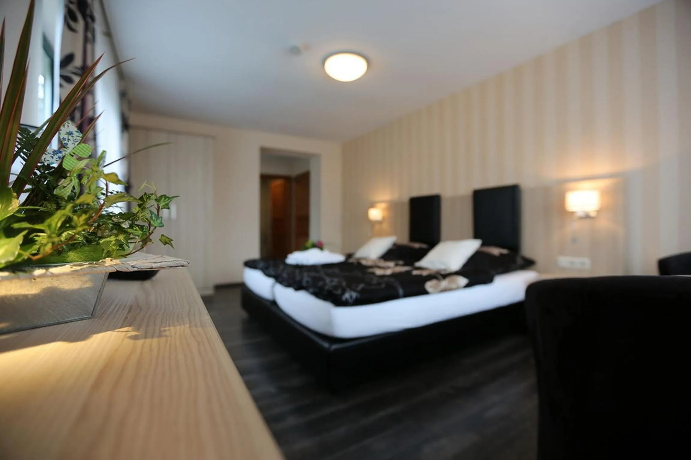 Photo of the whole room, Bed in Landhotel Villa Moritz garni