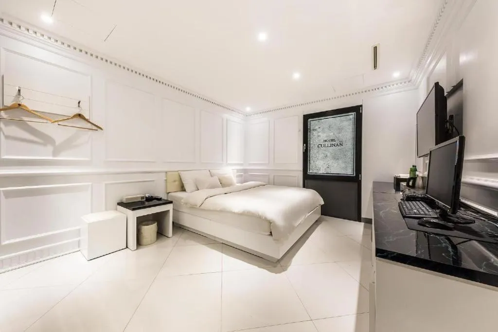 Bed in Hotel Cullinan jongno