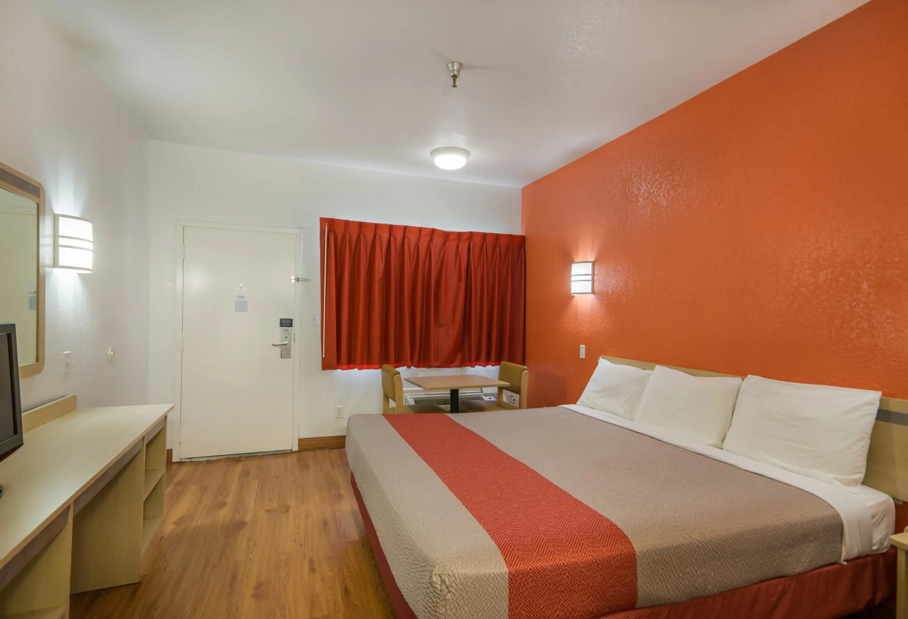 Bedroom, Bed in Americas Best Value Inn & Suites Humble