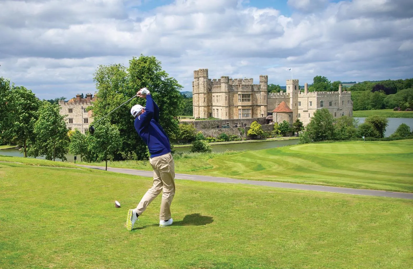 Golfcourse in Leeds Castle Maiden's Tower