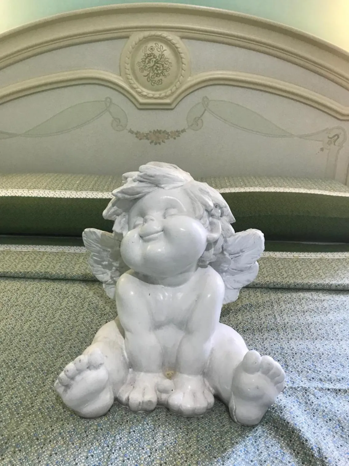 Decorative detail in L' Esploratore