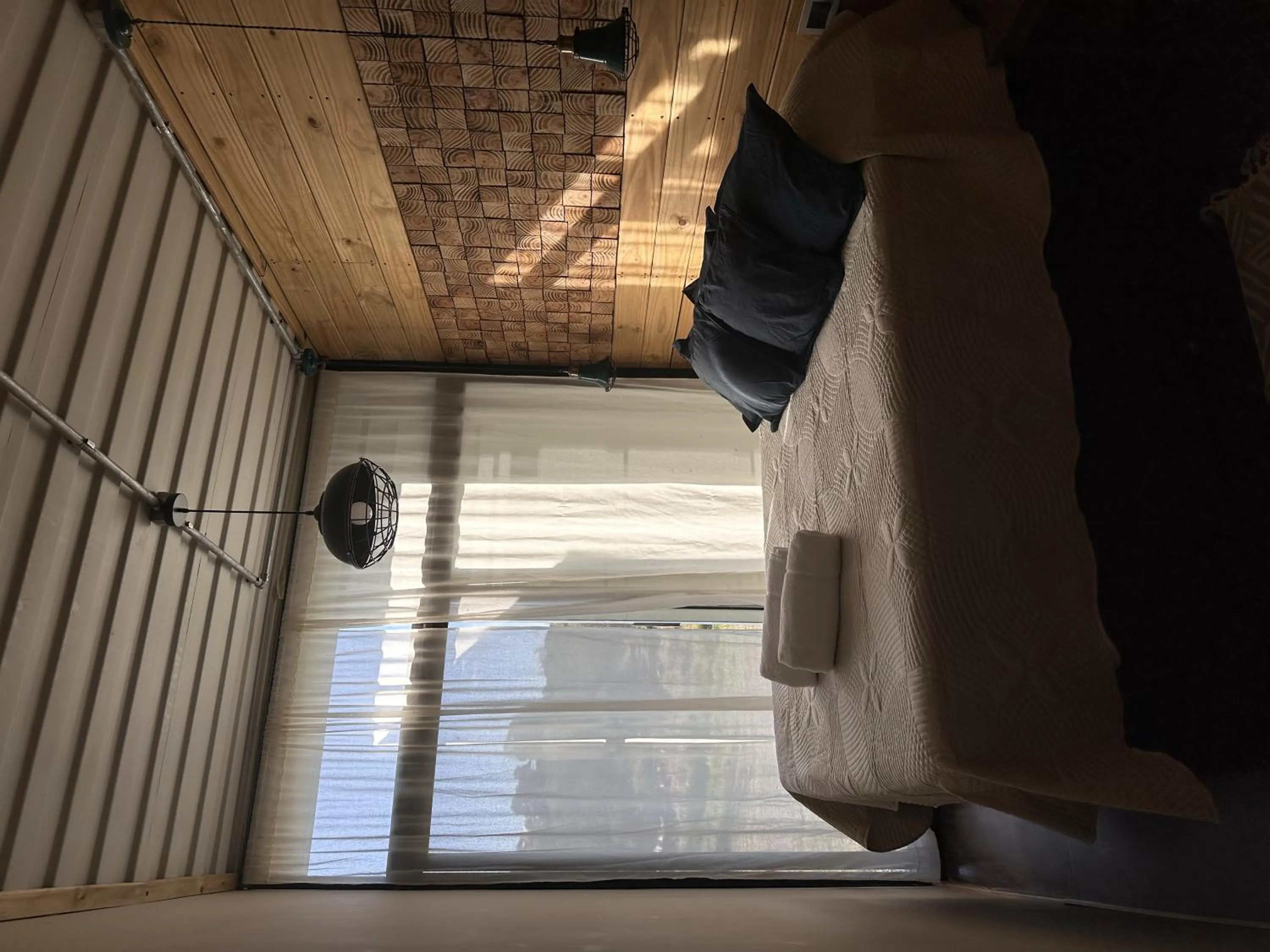 Caliu Earthship Ecolodge