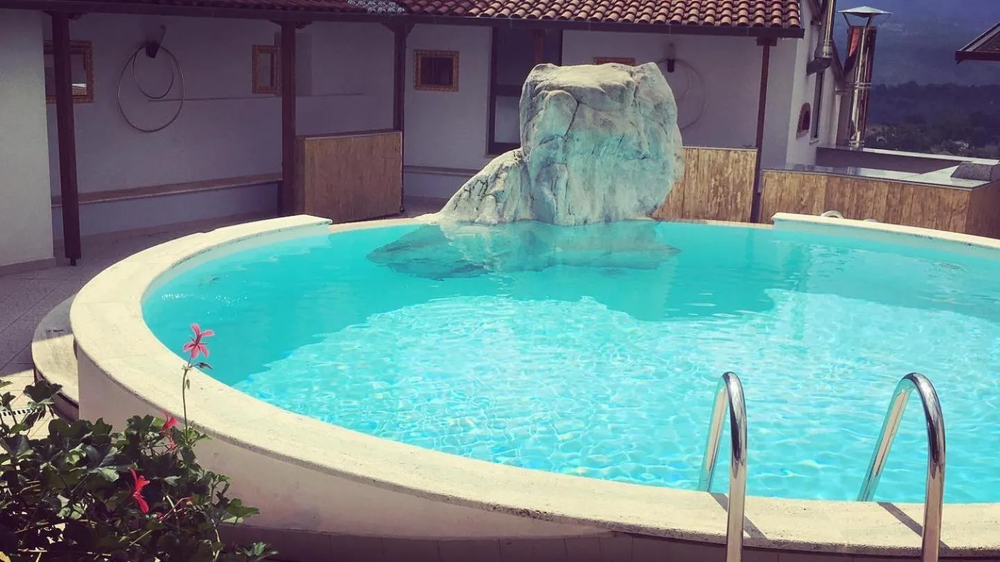 Swimming pool in Hotel PINO LORICATO