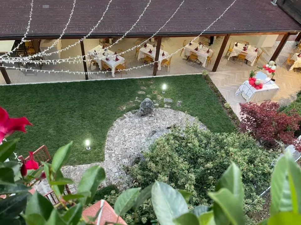 Garden view in Hotel PINO LORICATO