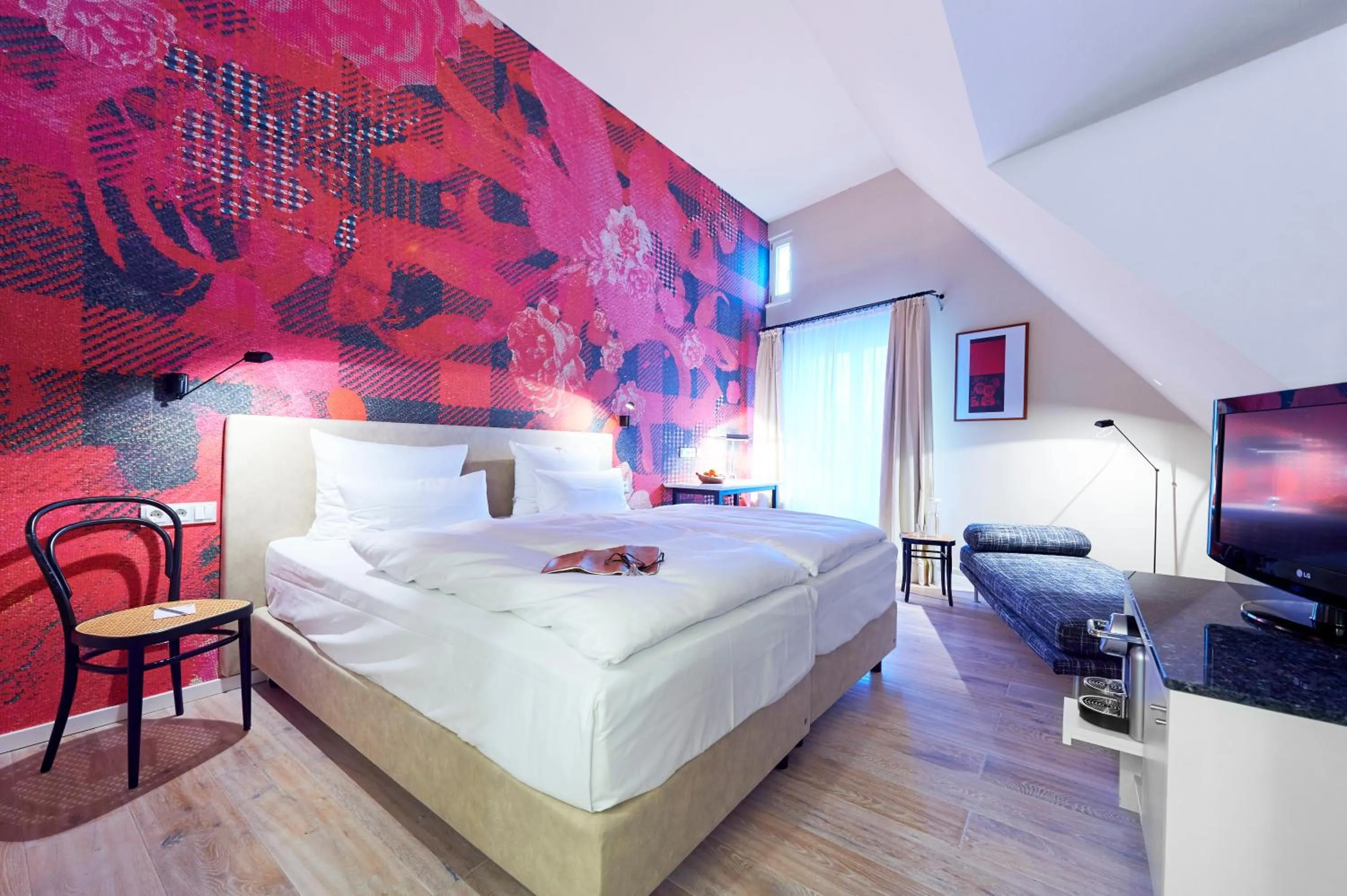 Photo of the whole room, Bed in Hotel-Restaurant Schwanen