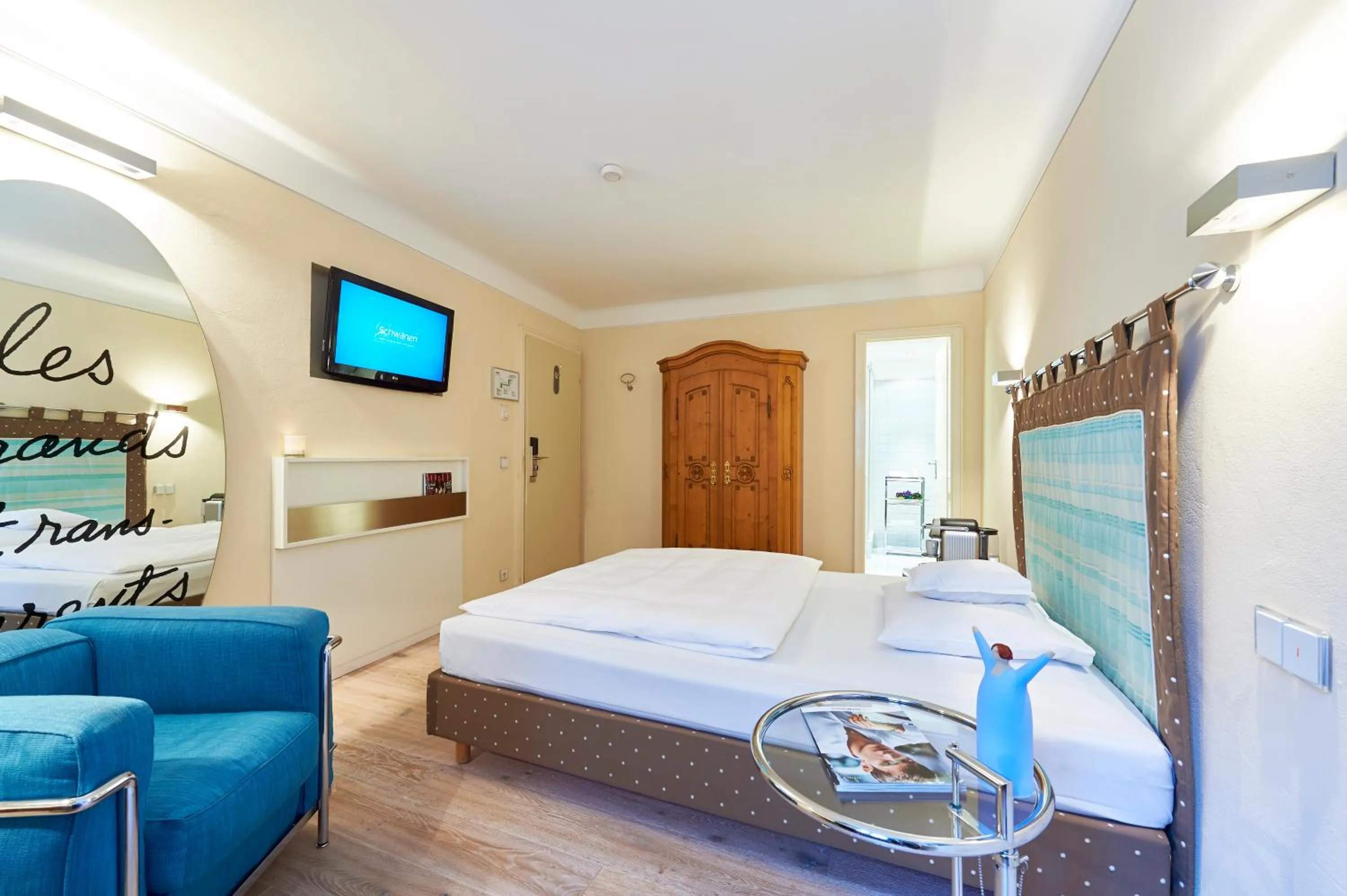 Photo of the whole room, Bed in Hotel-Restaurant Schwanen