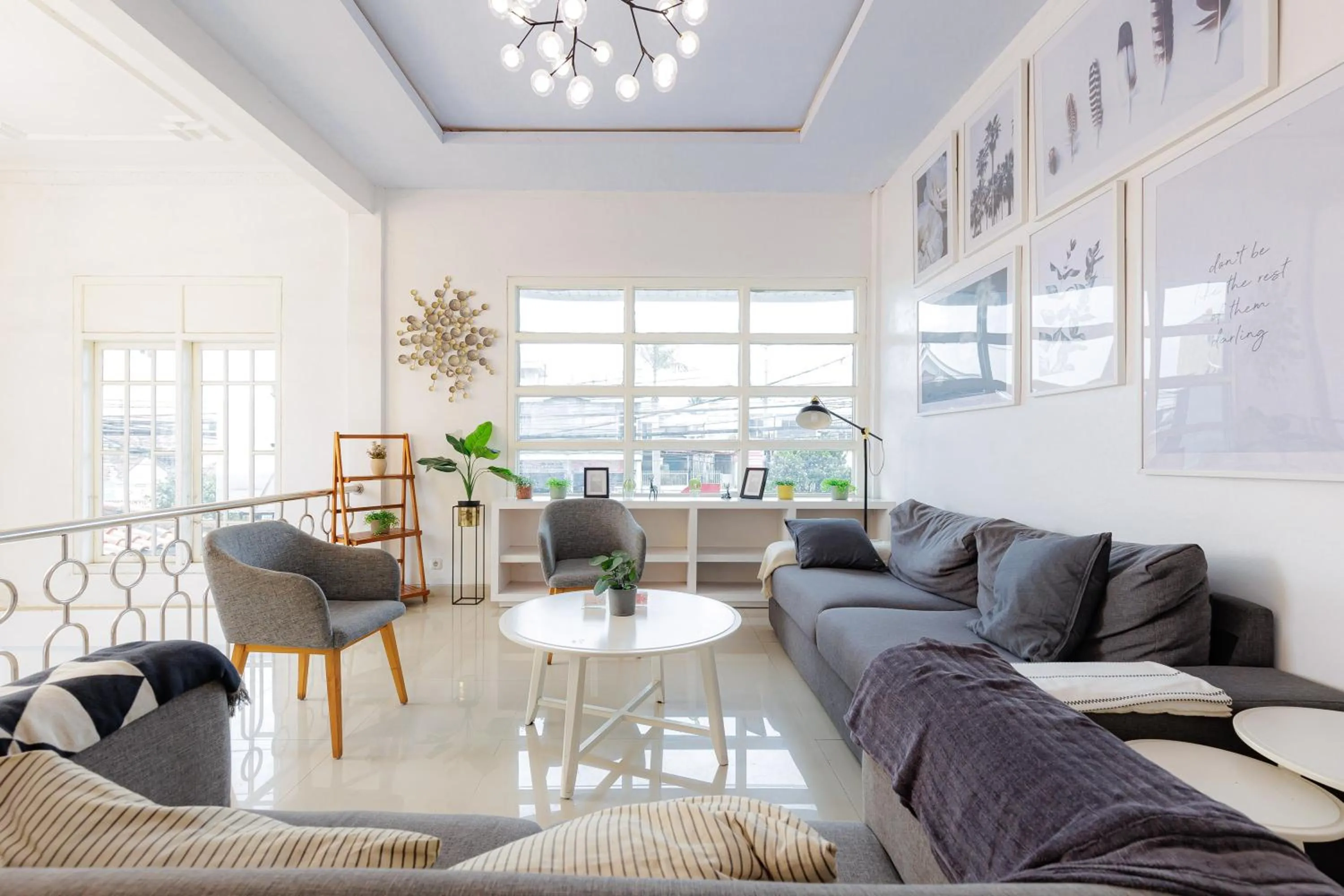 Seating area in RedDoorz Plus Syariah near Museum Lampung