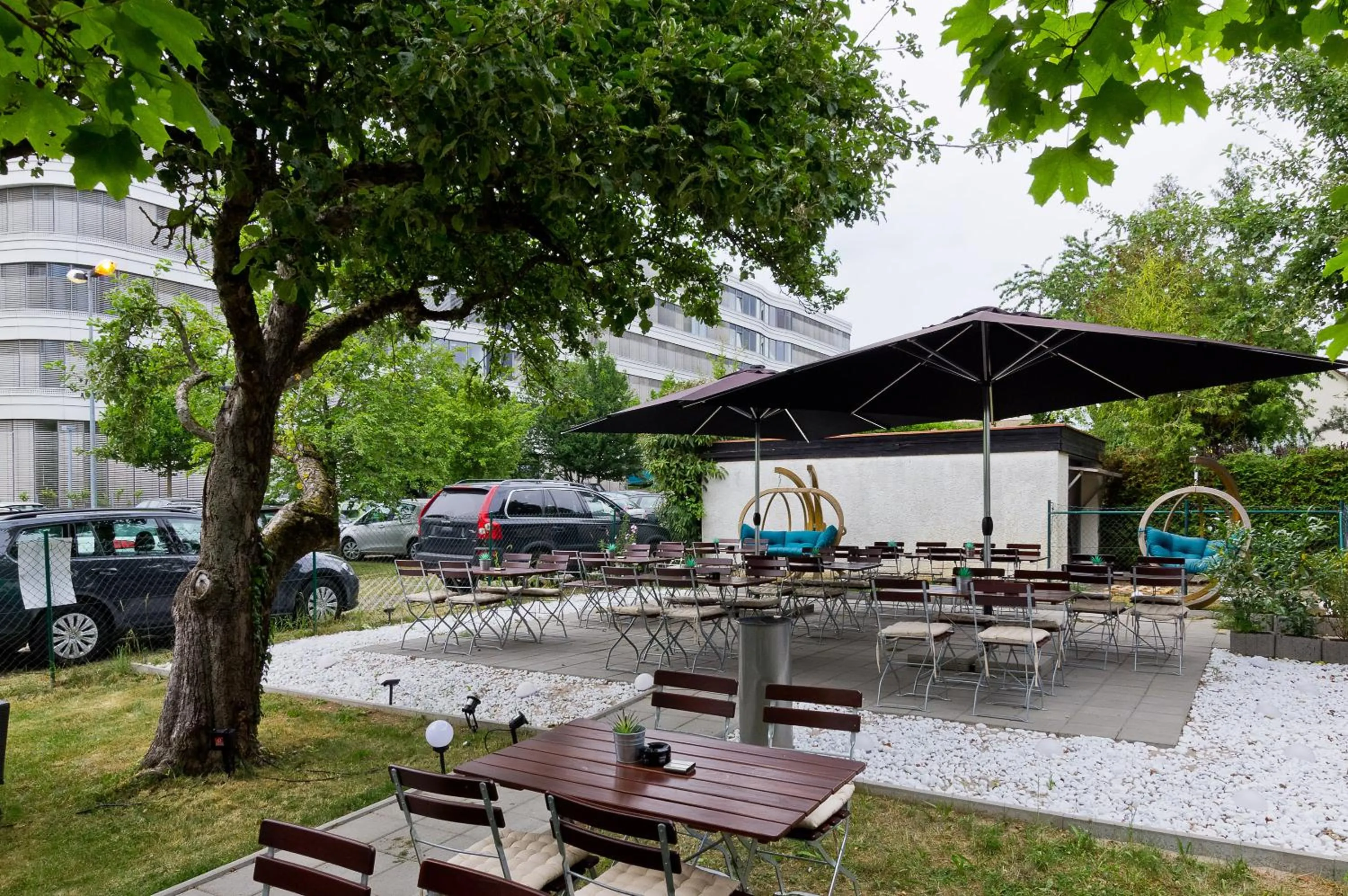 Restaurant/places to eat in Arthotel ANA Neotel