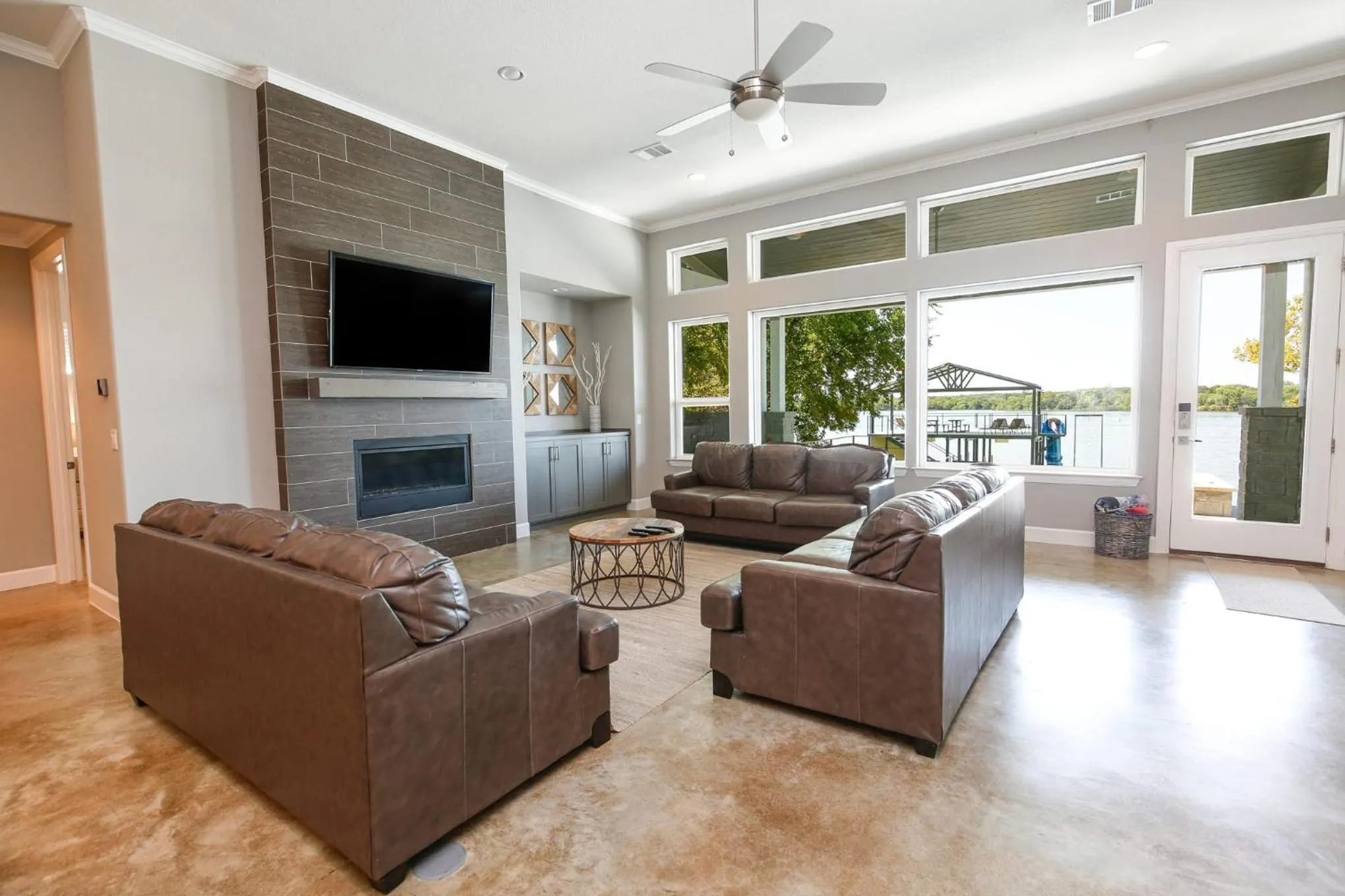 Luxury Lake LBJ House with Heated Swimming Pool and Spill Over Hot Tub and 2 Boat Slips