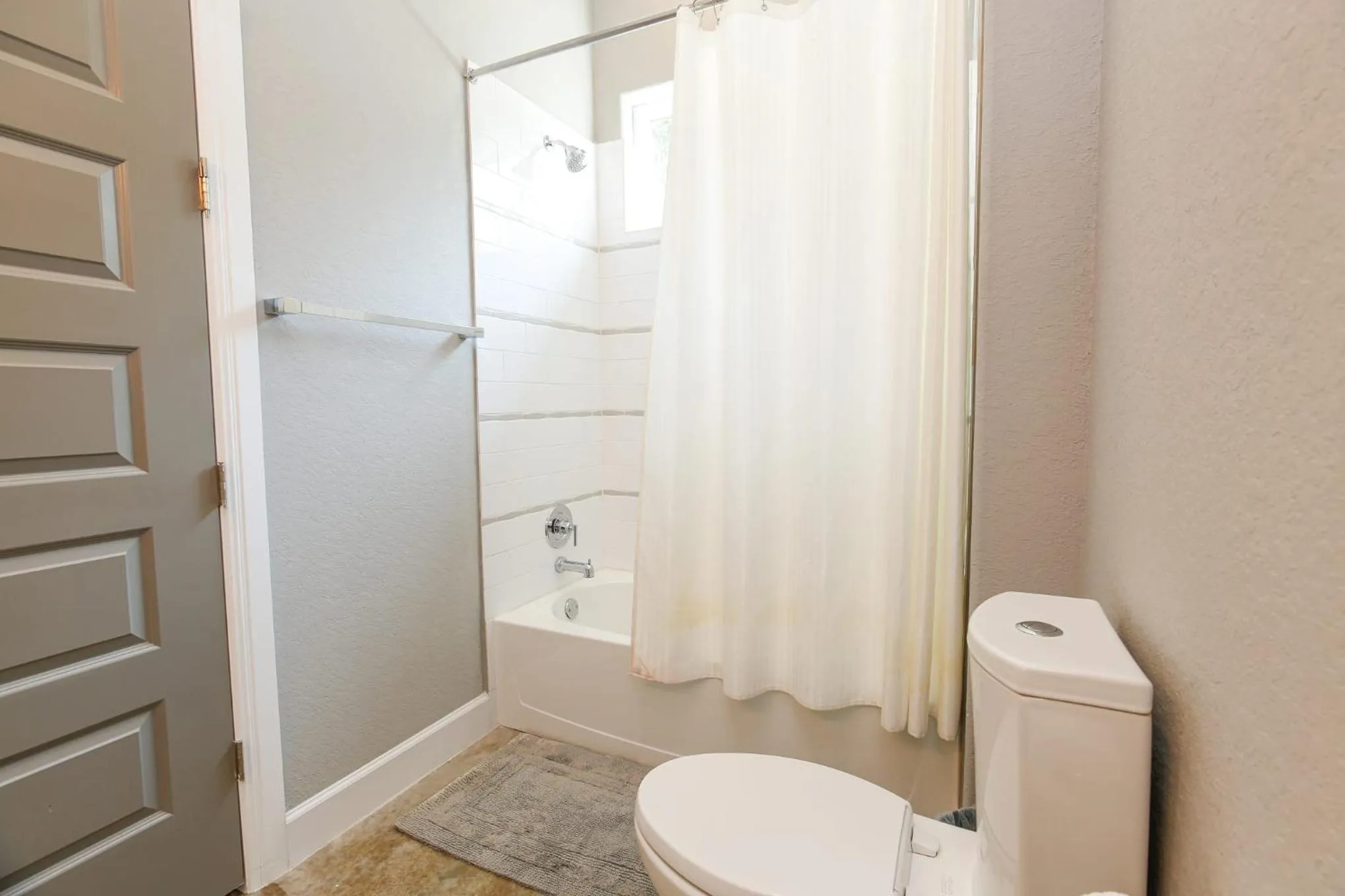 Luxury Lake LBJ House with Heated Swimming Pool and Spill Over Hot Tub and 2 Boat Slips