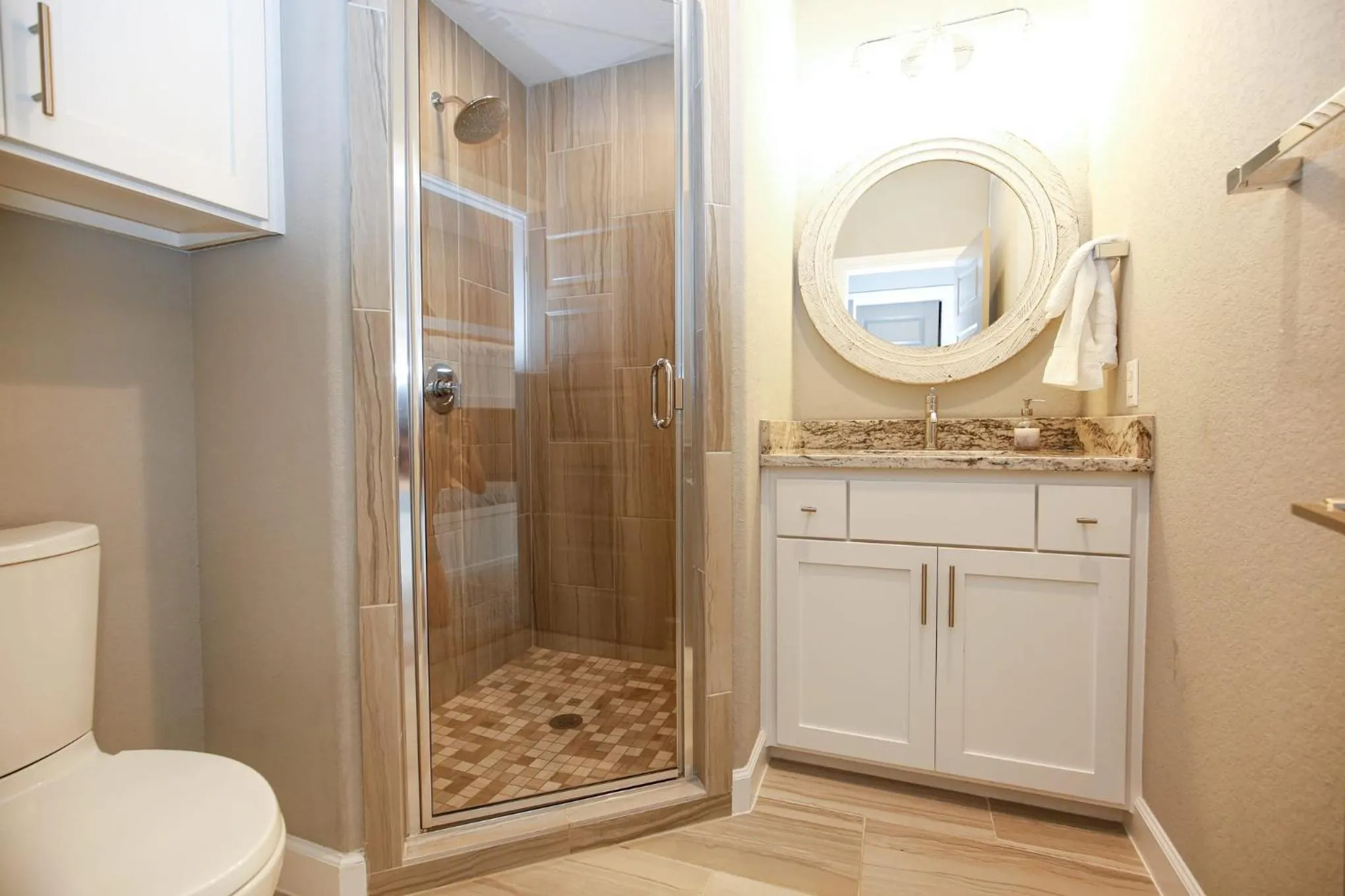 Luxury Lake LBJ House with Heated Swimming Pool and Spill Over Hot Tub and 2 Boat Slips