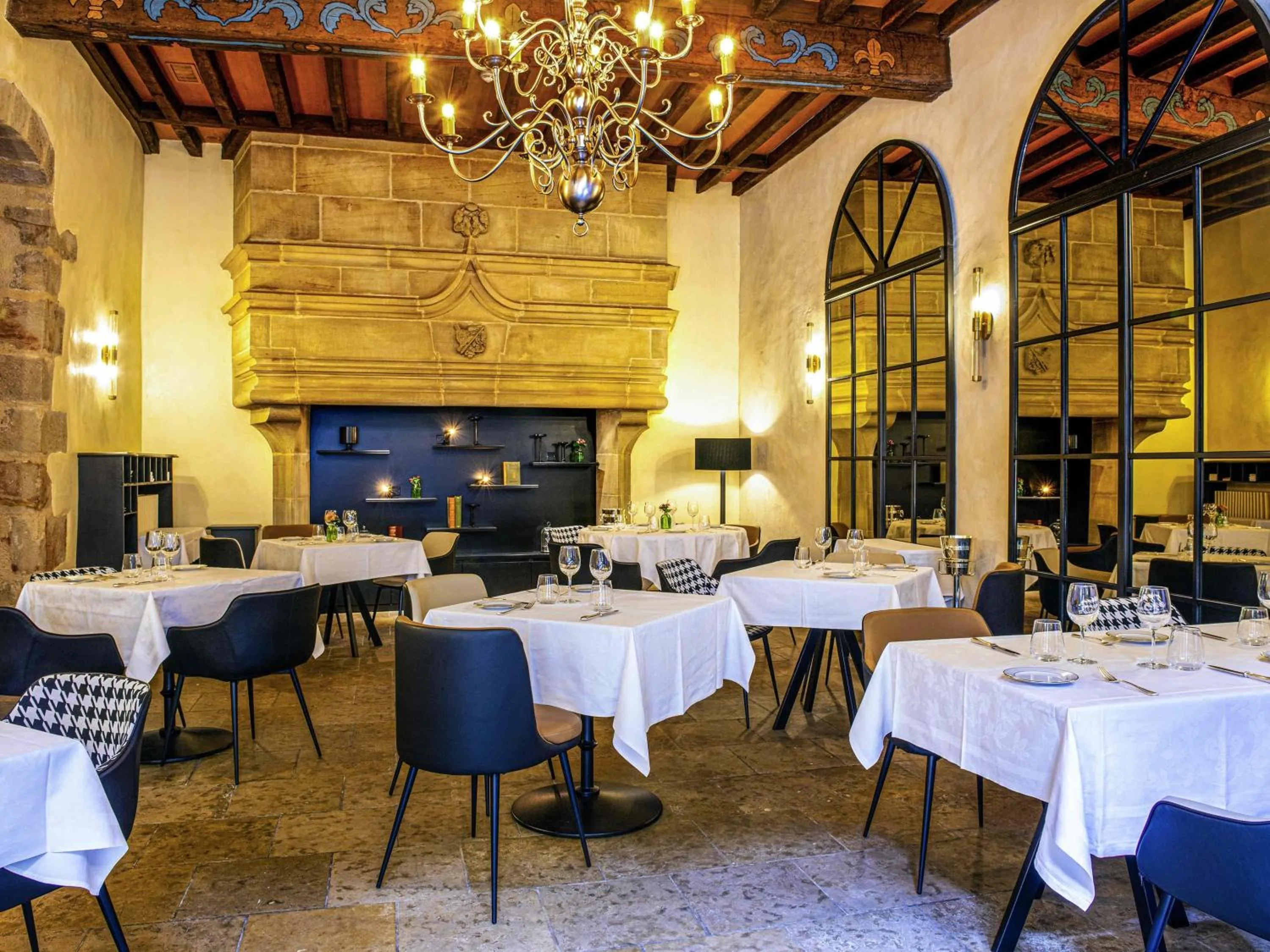 Restaurant/places to eat in Mercure Figeac Viguier du Roy