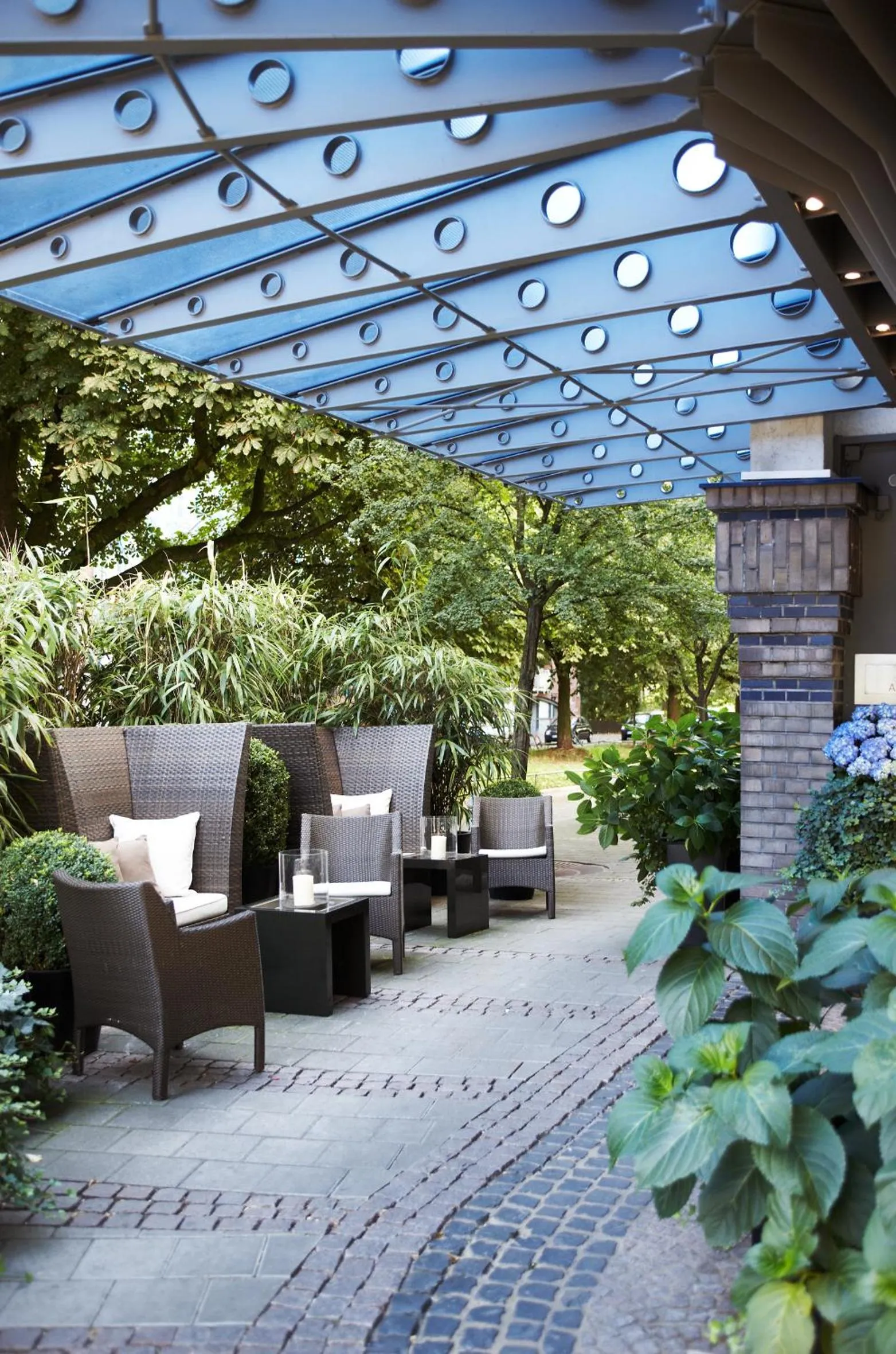 Garden in Boston Hotel HH