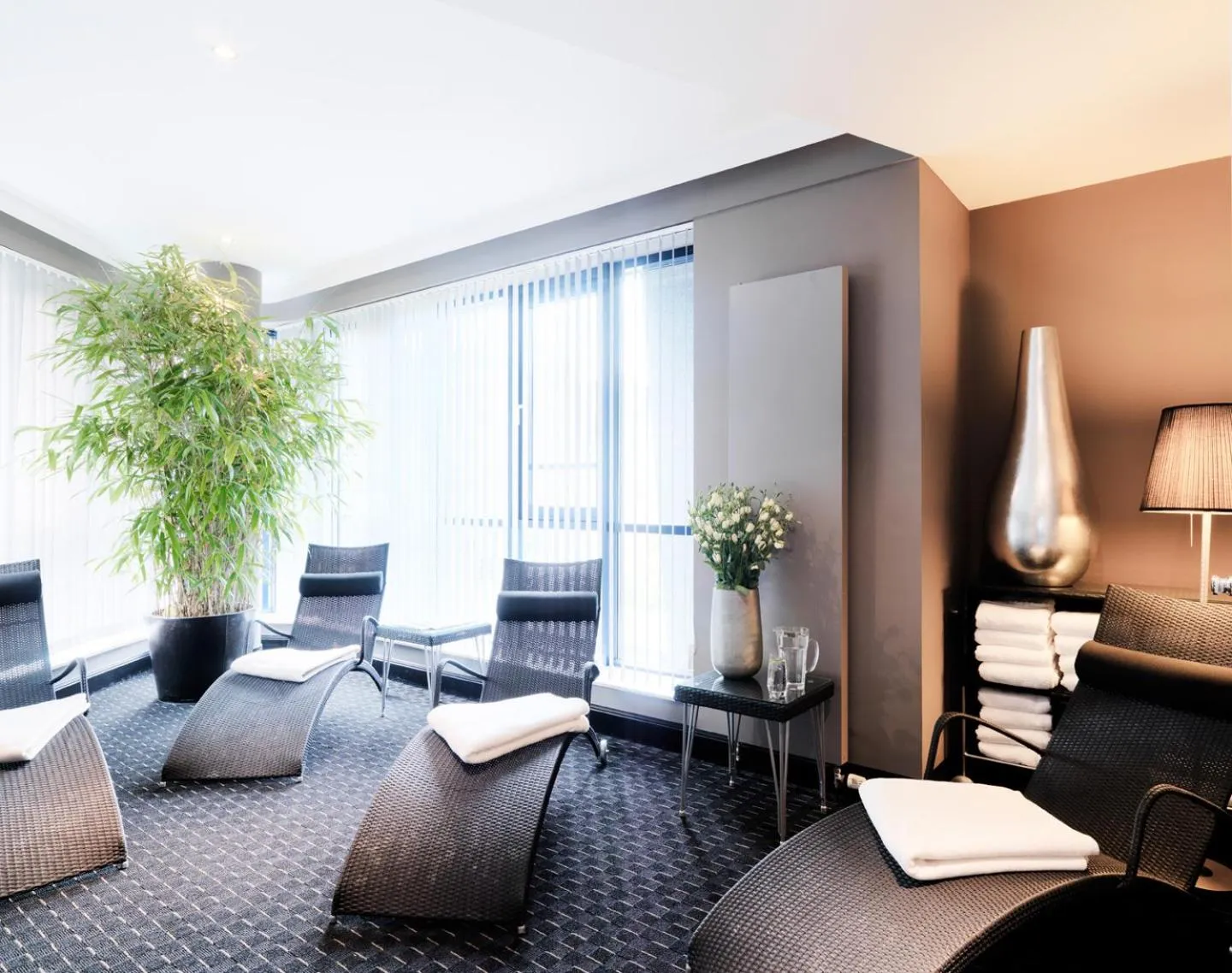 Sauna in Boston Hotel HH