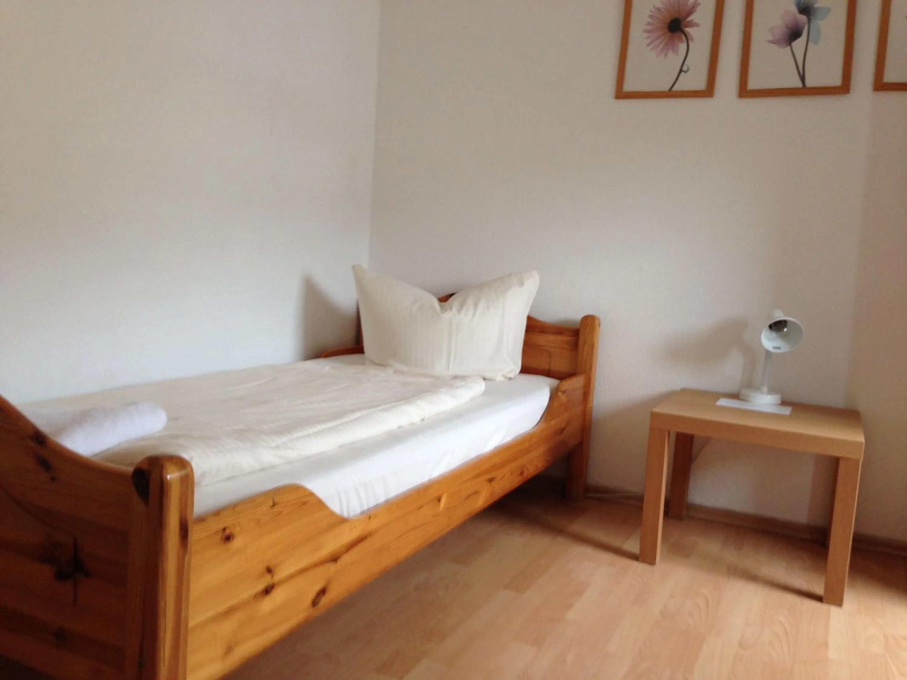 Photo of the whole room in City Inn