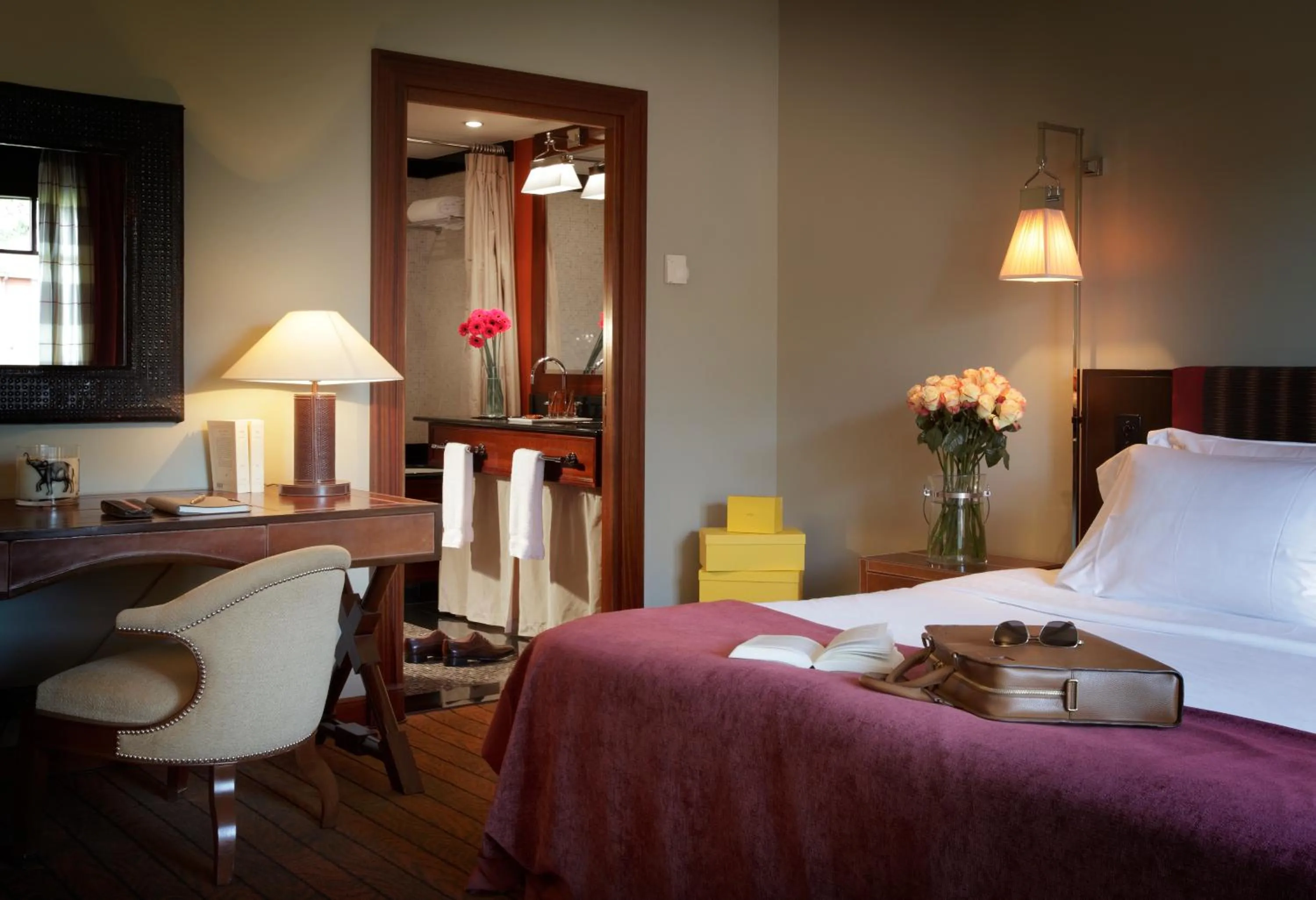 Bedroom, Bed in La Réserve Genève Hotel & Spa