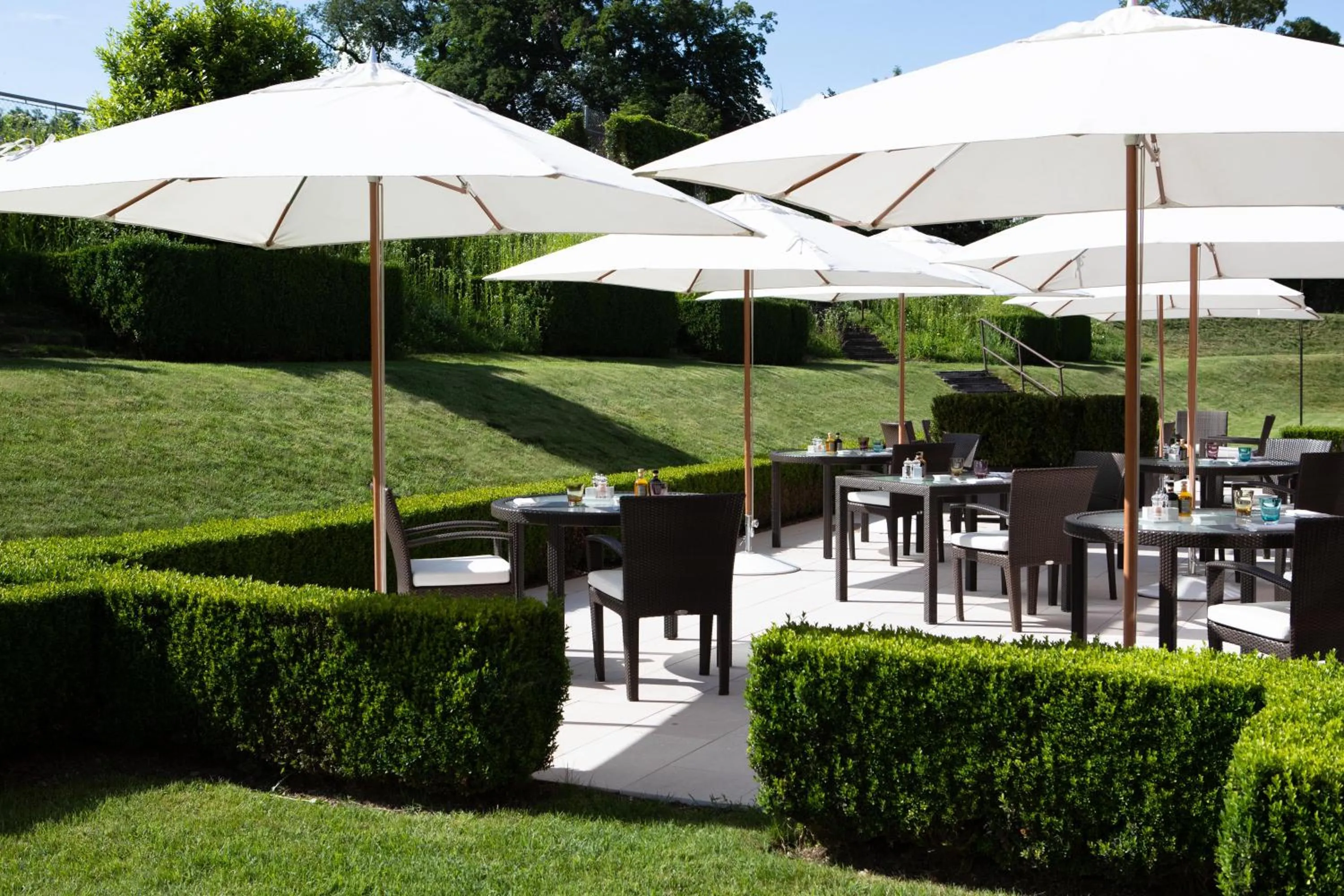 Patio in La Réserve Genève Hotel & Spa