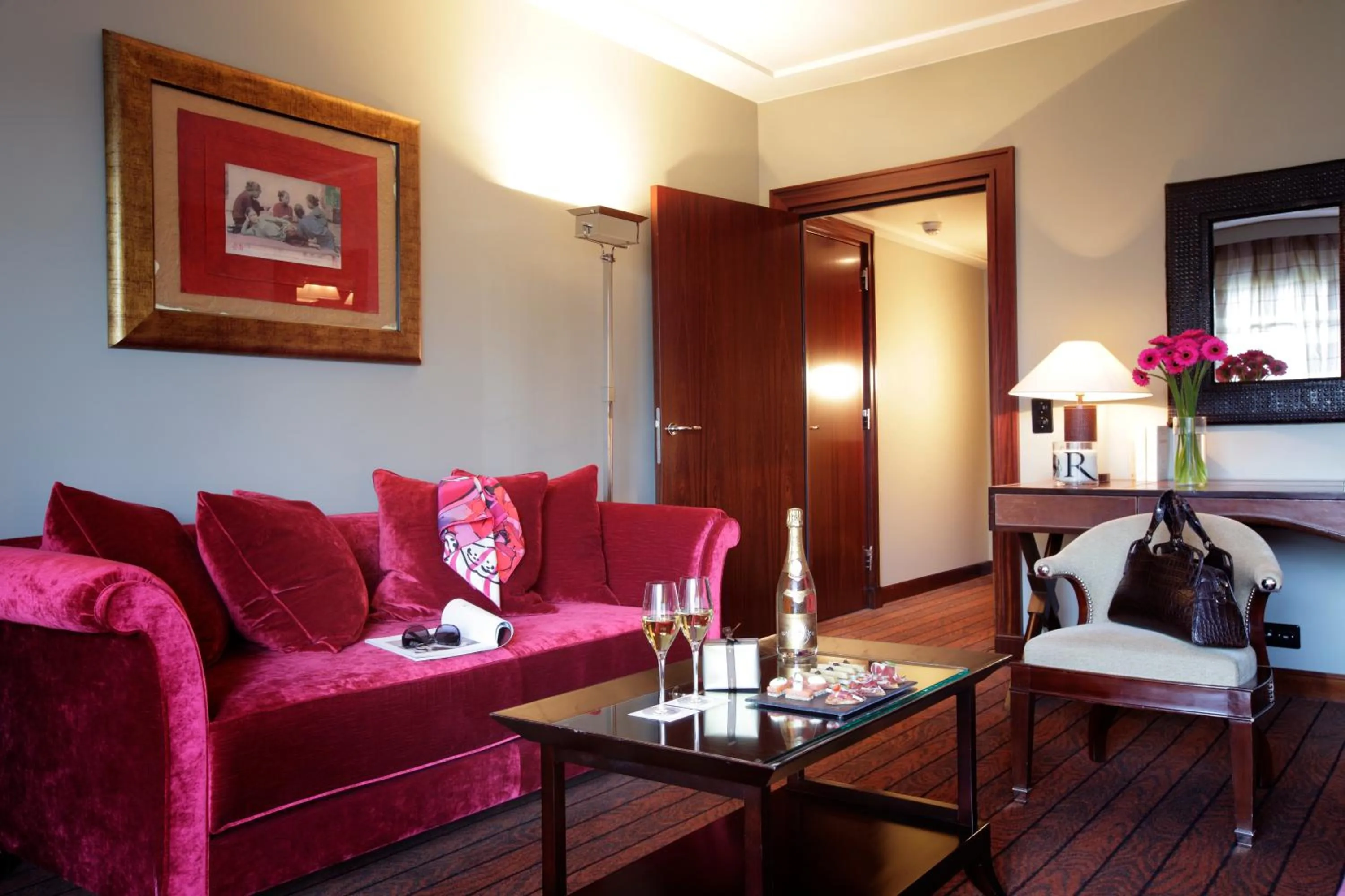 Seating area in La Réserve Genève Hotel & Spa